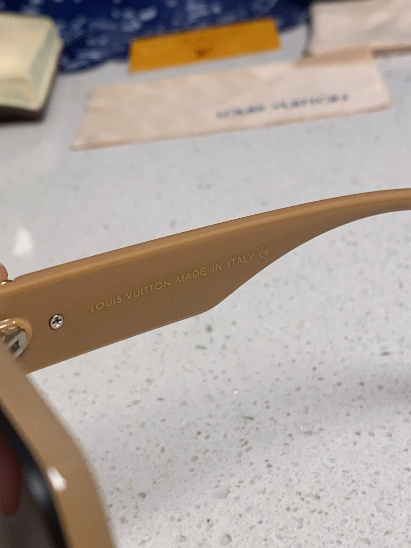 Louis Vuitton Polarized Oversized Brown Lens Sunglasses for Women - 381776 - detail image 8
