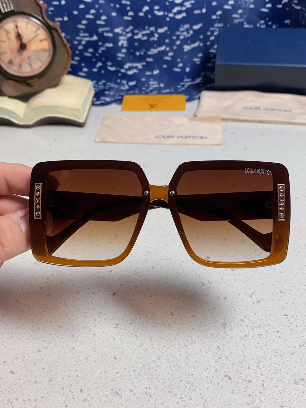 Louis Vuitton Polarized Oversized Brown Lens Sunglasses for Women - detail image 4