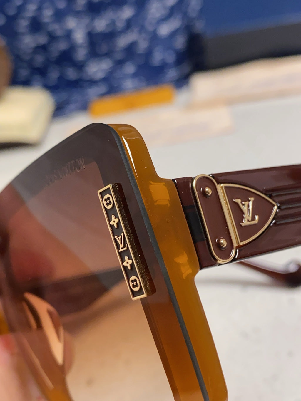 Louis Vuitton Polarized Oversized Brown Lens Sunglasses for Women - detail image 7