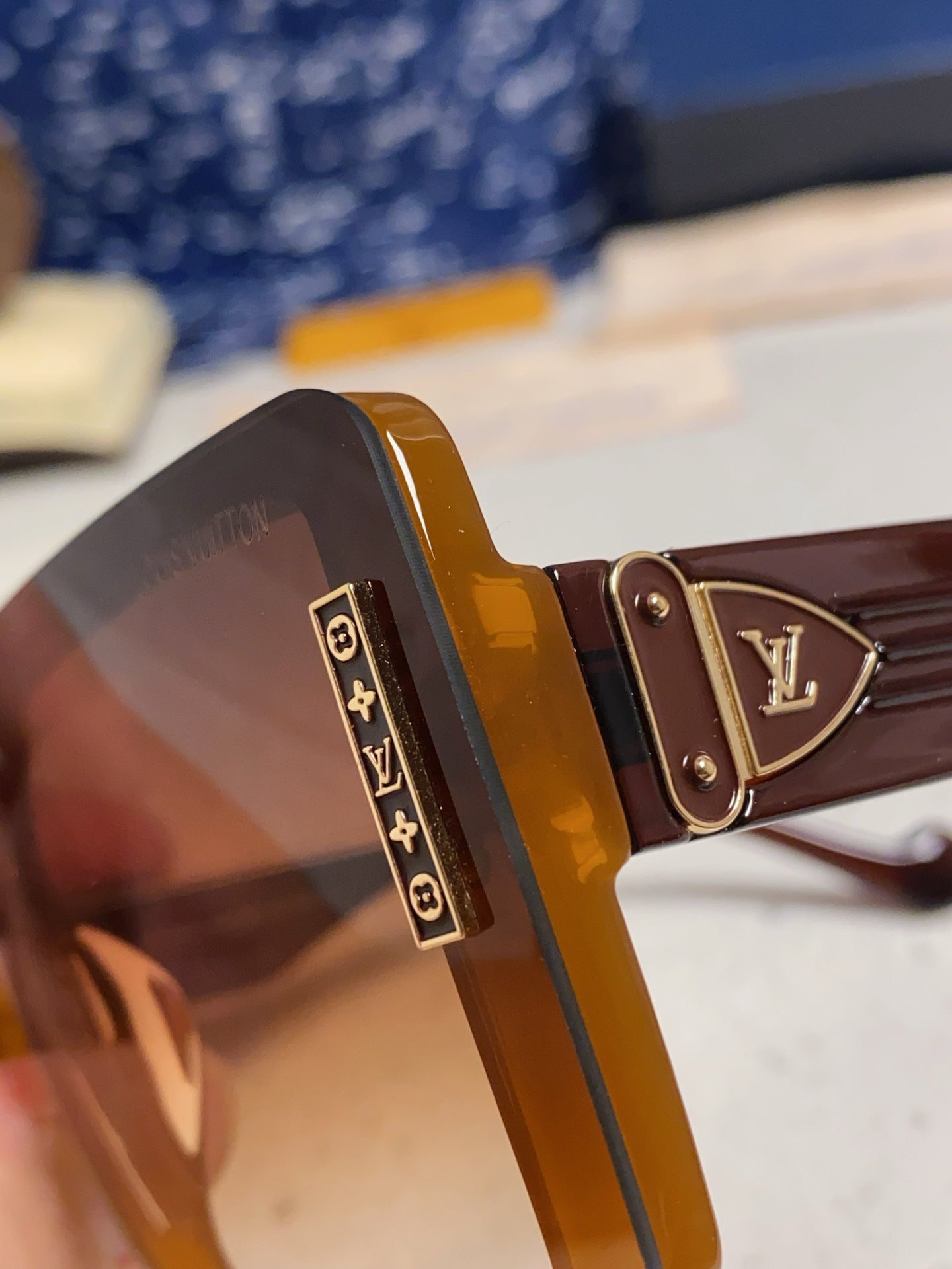 Louis Vuitton Polarized Oversized Brown Lens Sunglasses for Women - detail image 7