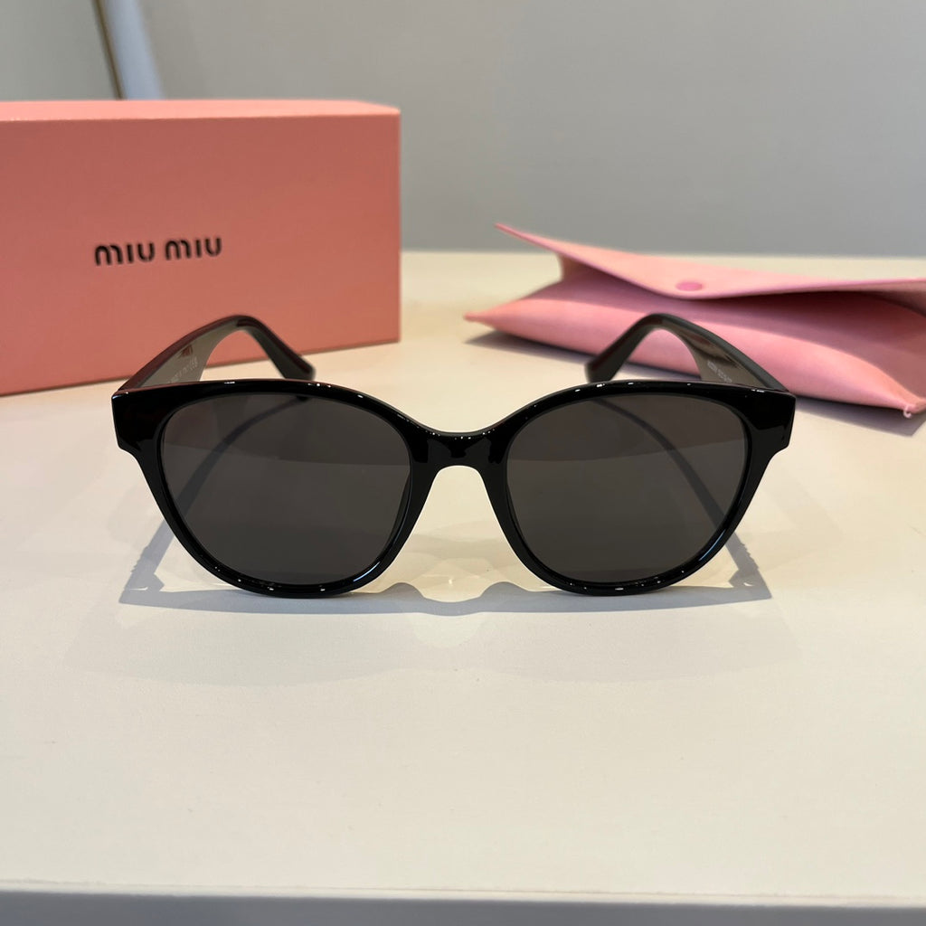 Miu Miu Fashion Black Lens Sunglasses for Men & Women - 382989 - detail image 2