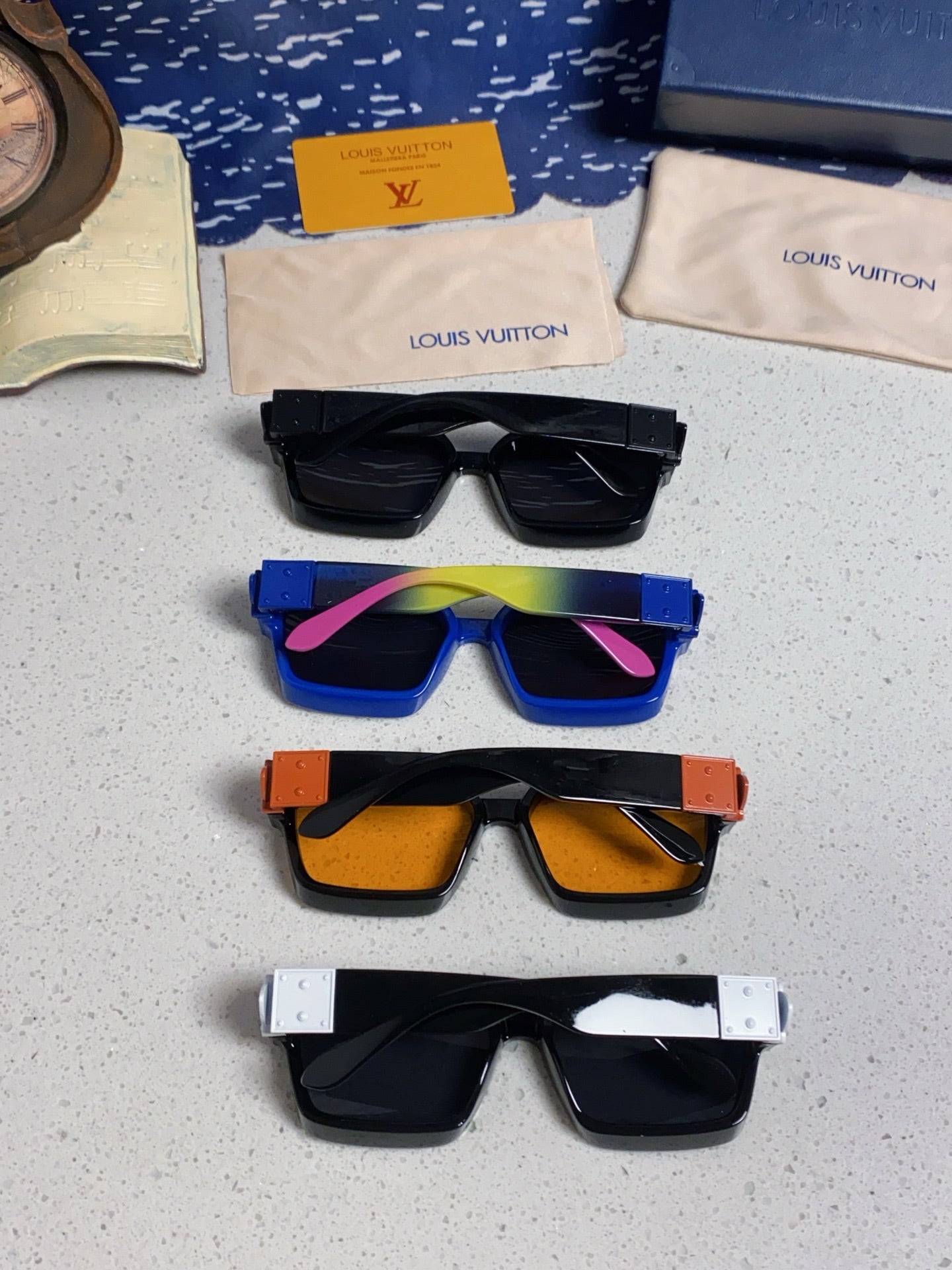 Louis Vuitton M96006 Square Blue Lens Sunglasses for Men & Women - 398249 - detail image 12