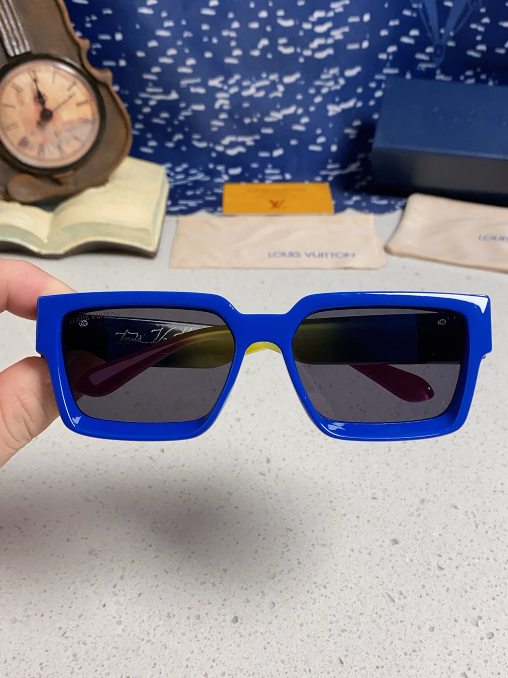 Louis Vuitton M96006 Square Blue Lens Sunglasses for Men & Women - 398249 - detail image 5