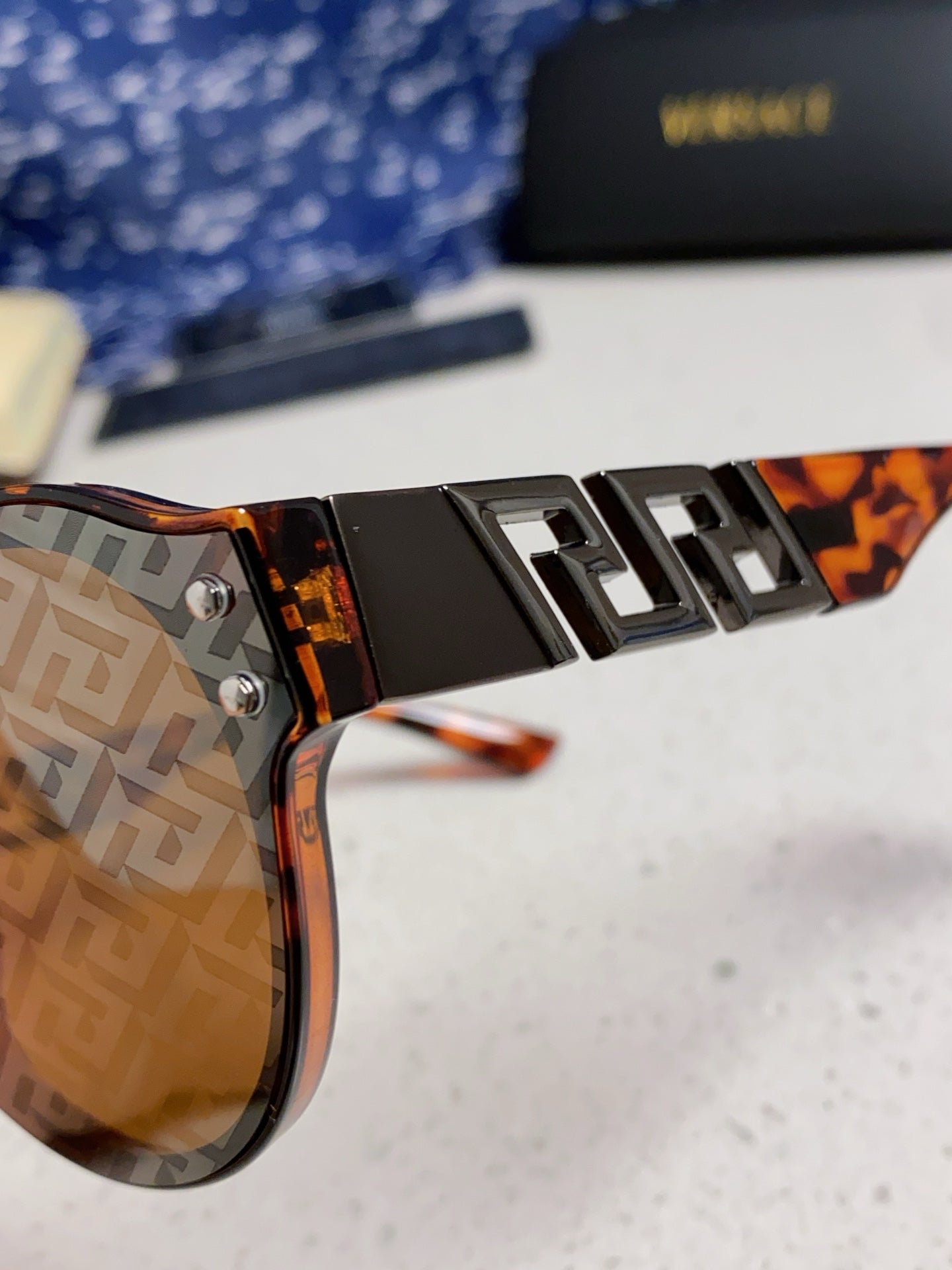 Versace Fashion Gold Lens Sunglasses for Men & Women - 416336 - detail image 7