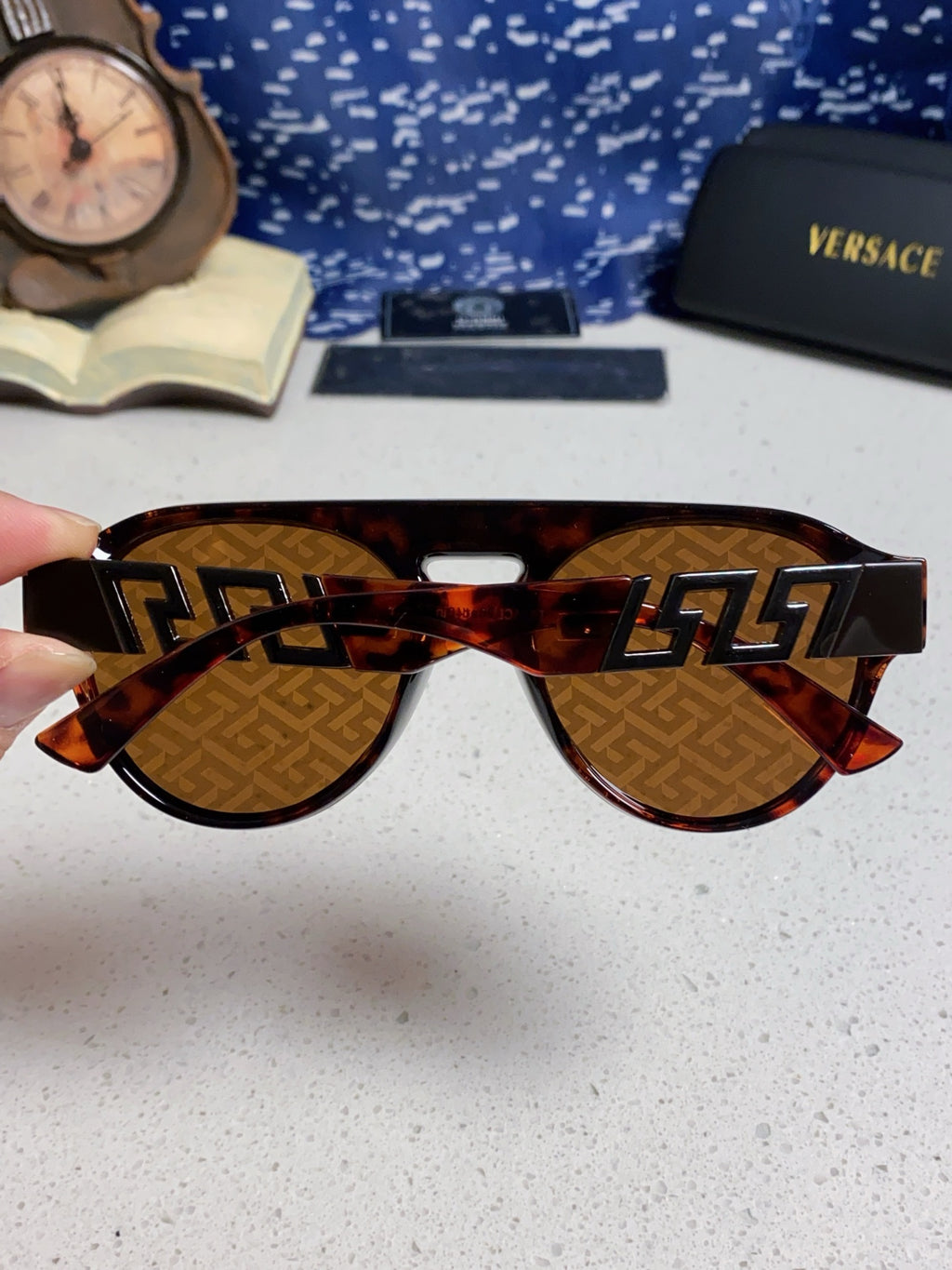 Versace Fashion Gold Lens Sunglasses for Men & Women - detail image 5