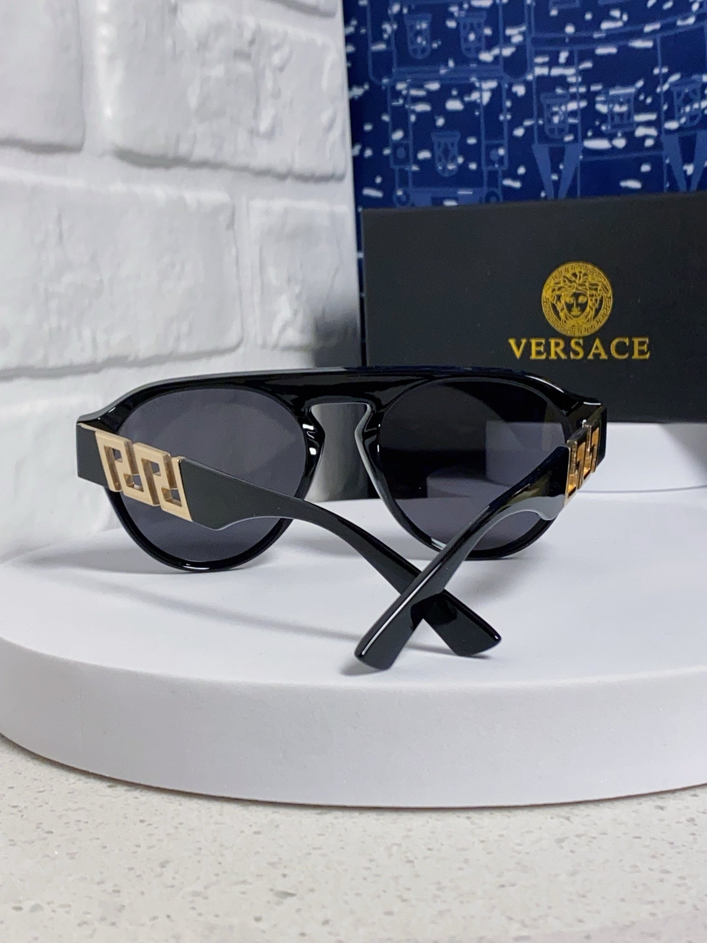 Versace Fashion Gray Lens Sunglasses for Men & Women - 867238 - detail image 3