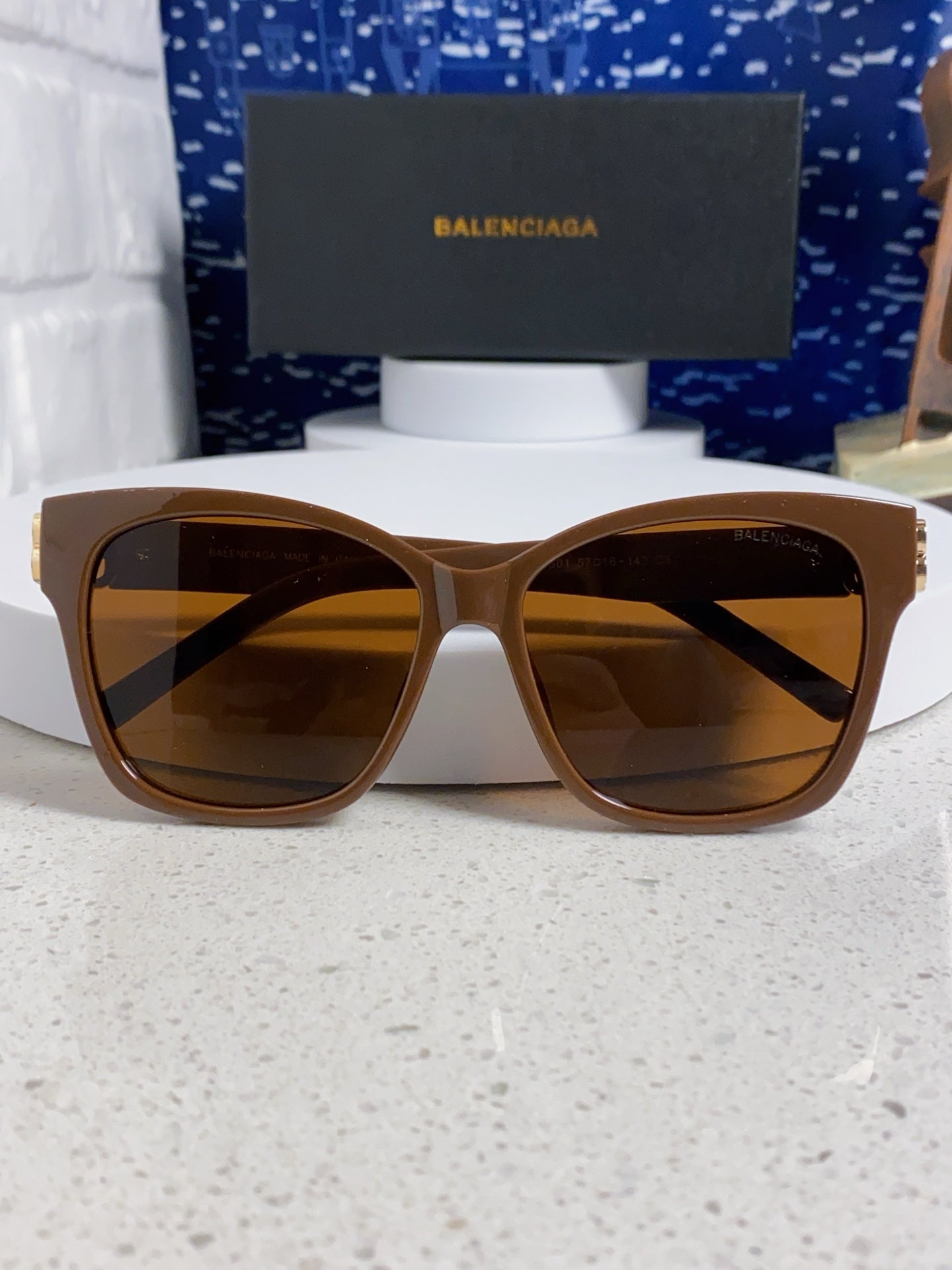 Balenciaga BB0102SA Fashion Brown Lens Sunglasses for Men & Women - detail image 9
