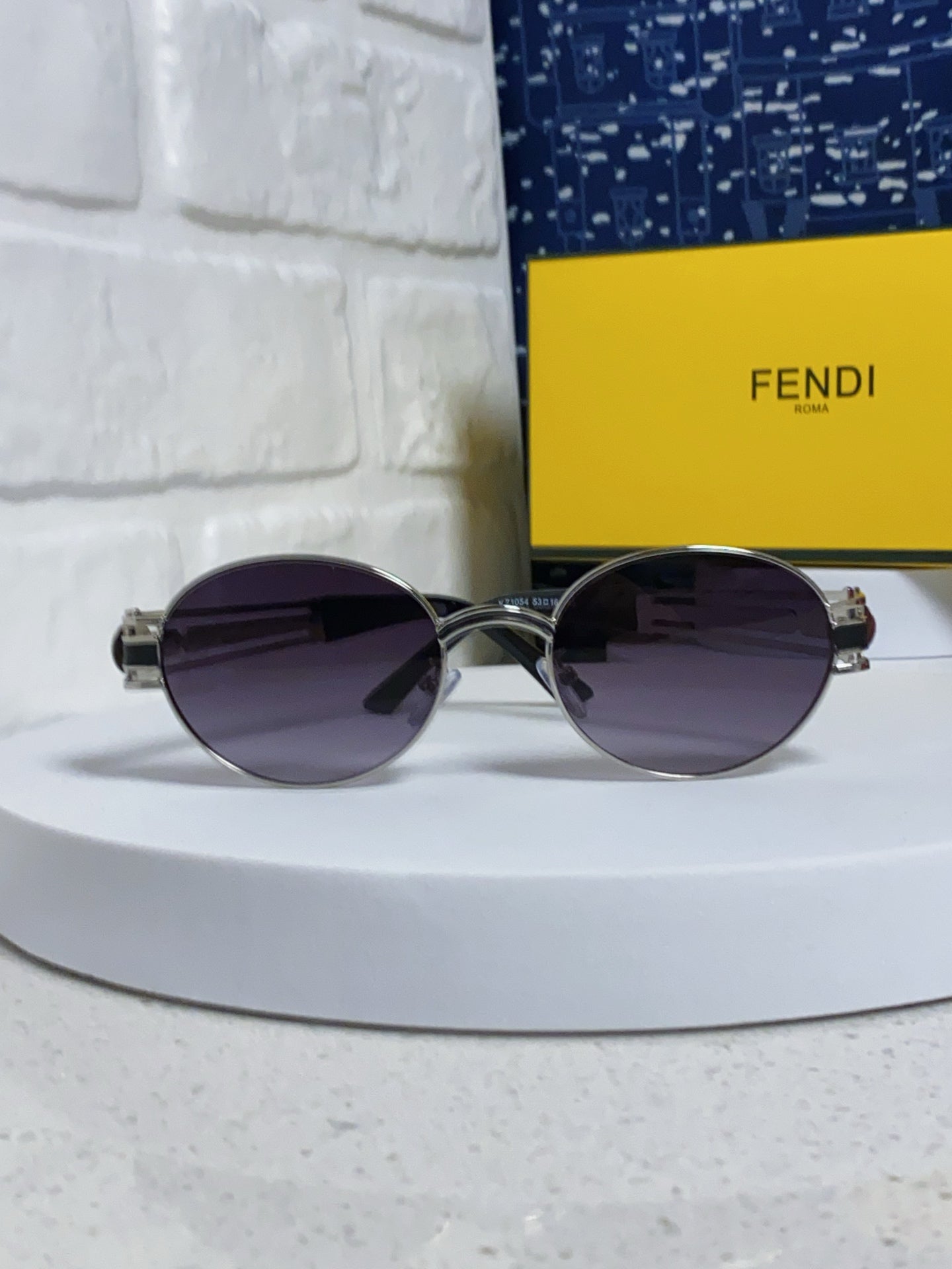 Fendi Metal Oval Silver Lens Sunglasses for Men & Women - 466205 - detail image 2