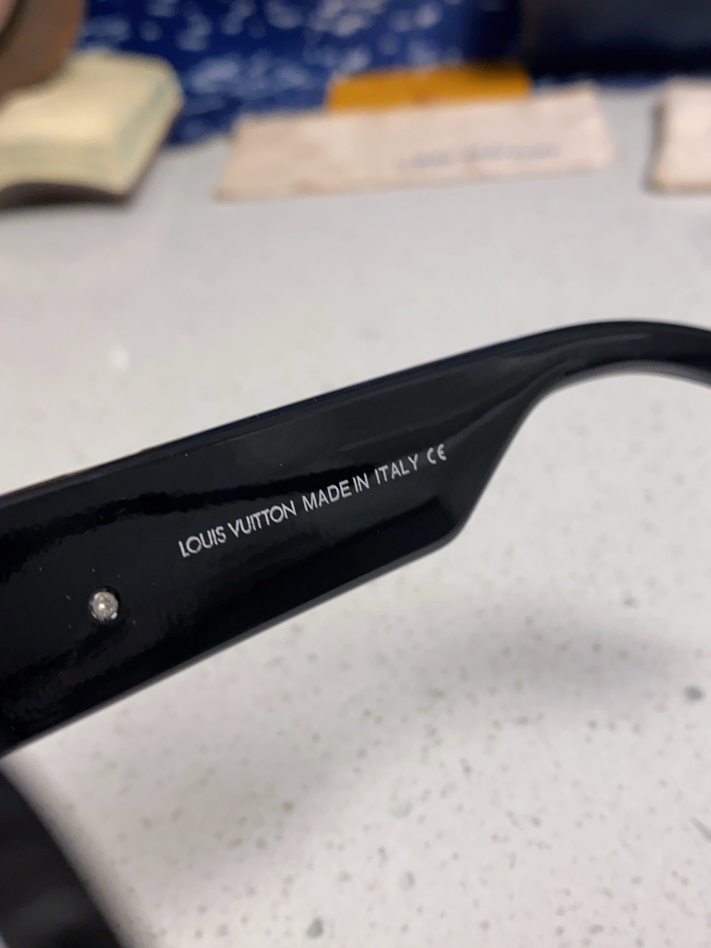 Louis Vuitton Square Gray Lens Sunglasses for Men & Women - 398164 - detail image 8