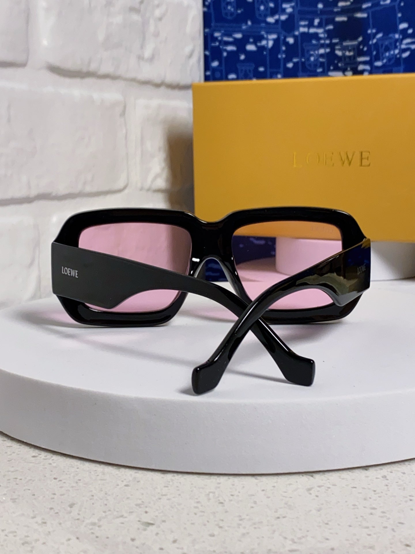 Loewe Fashion Red Lens Sunglasses for Women - 399331 - detail image 3