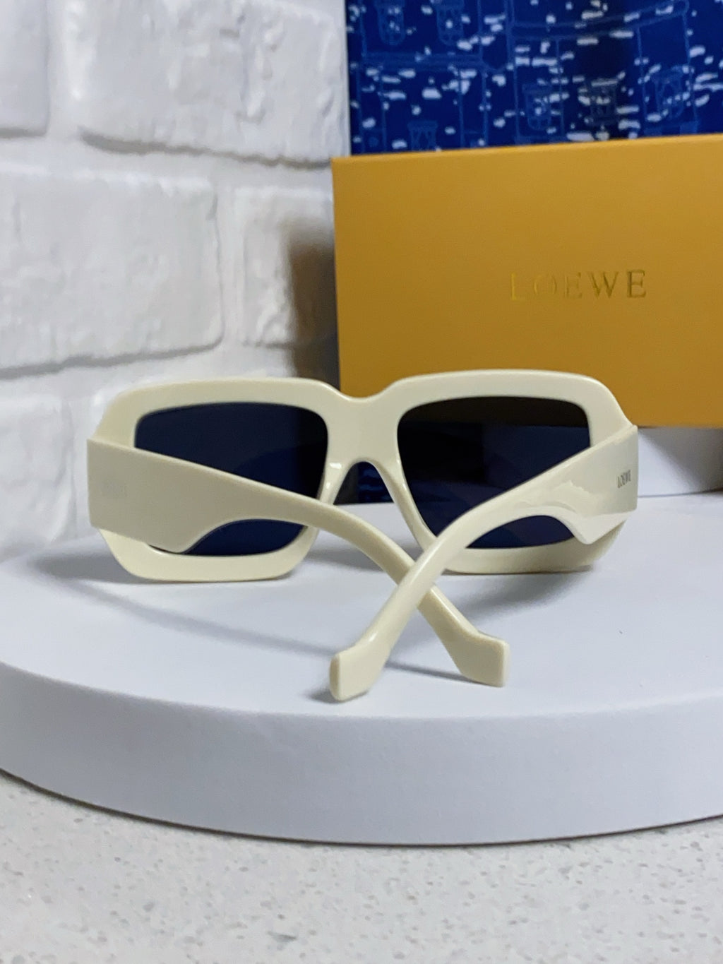 Loewe Fashion Blue Lens Sunglasses for Women - 399333 - detail image 3