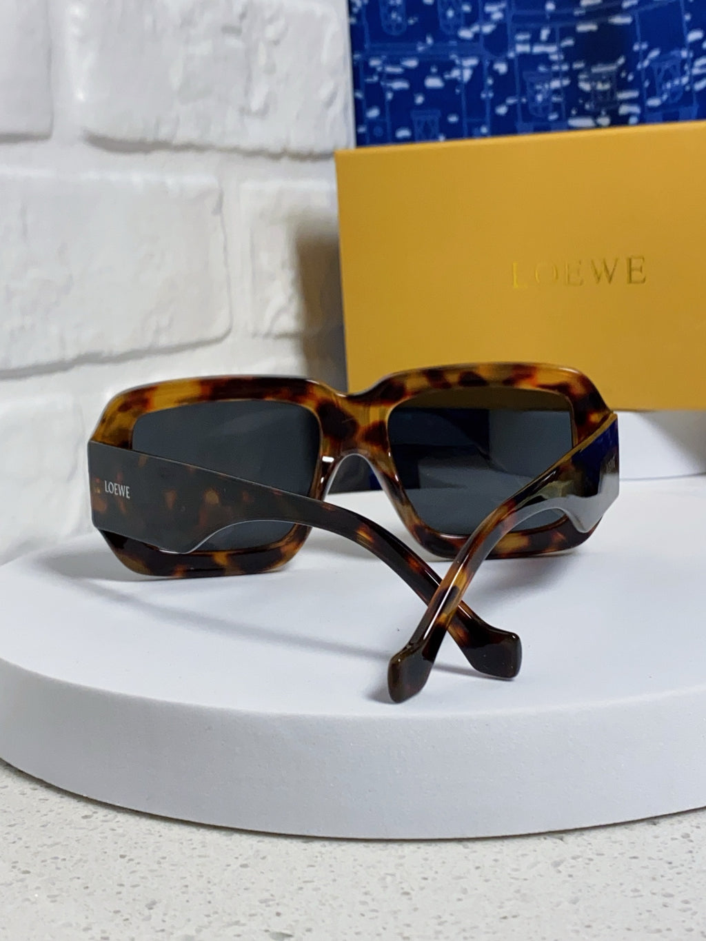 Loewe Fashion Black Lens Sunglasses for Women - 432843 - detail image 3
