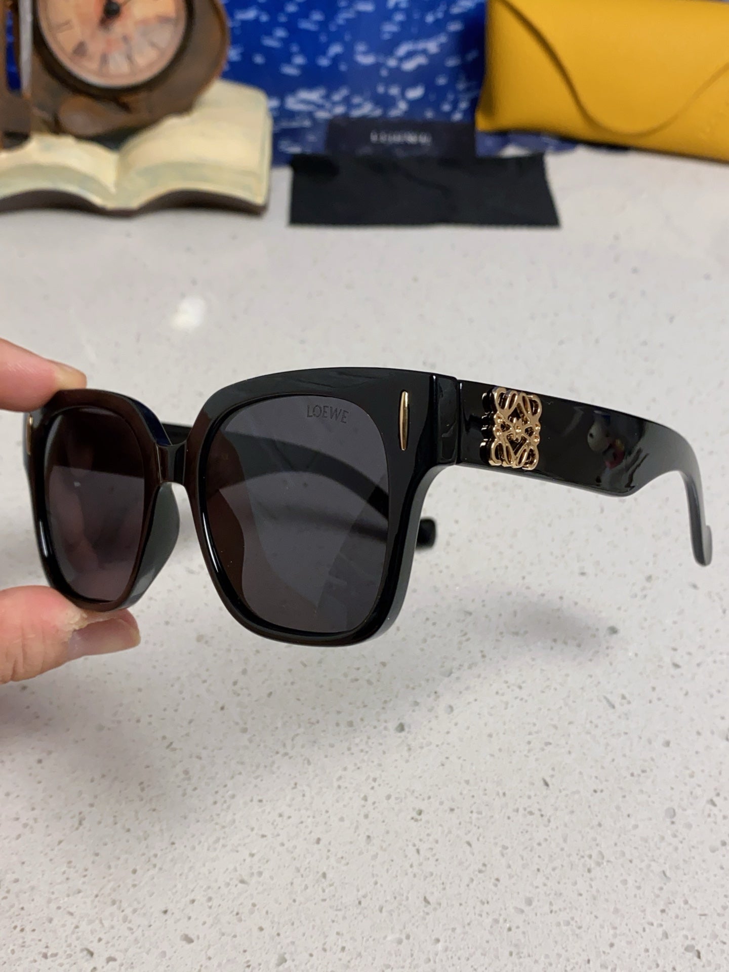 Loewe LW50069 Oversized Black Lens Sunglasses for Men & Women - detail image 6
