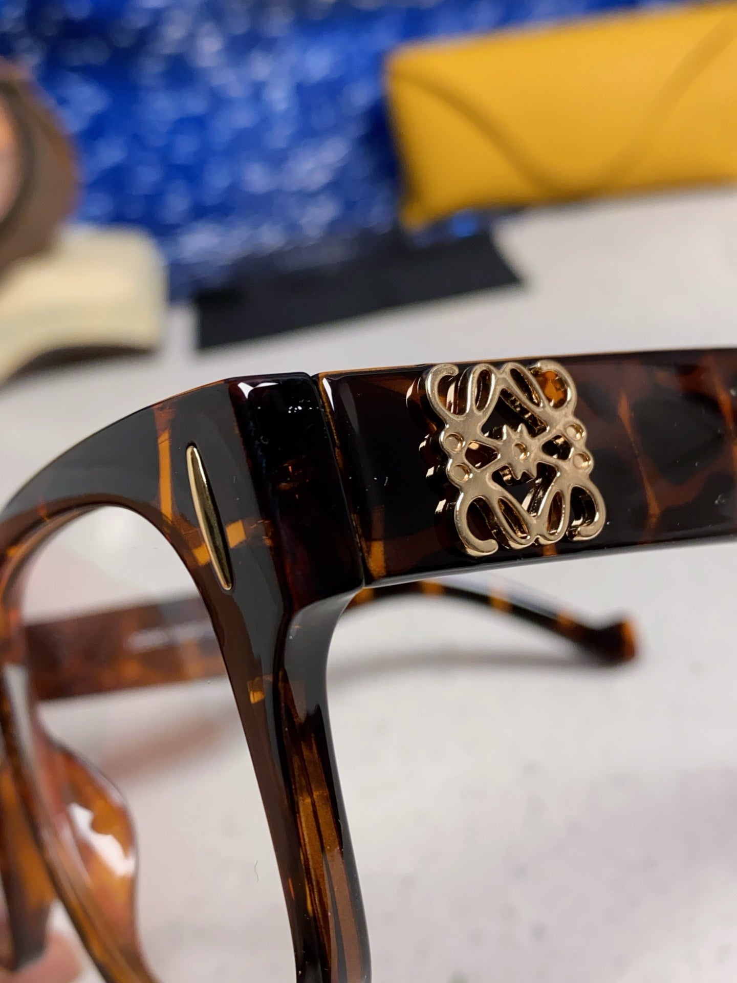 Loewe LW50069 Oversized Silver Lens Sunglasses for Men & Women - 449899 - detail image 7