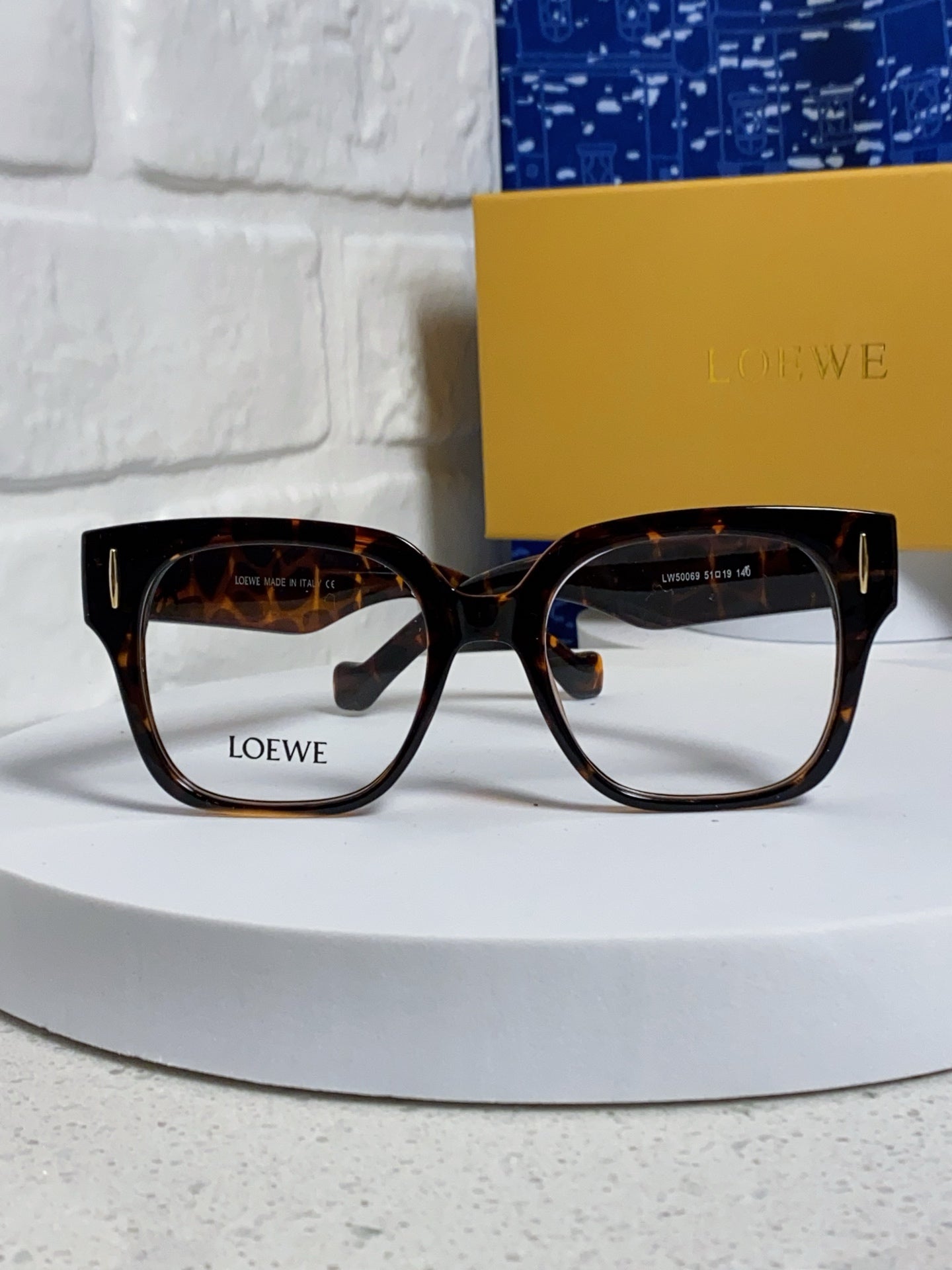 Loewe LW50069 Oversized Silver Lens Sunglasses for Men & Women - 449899 - detail image 2