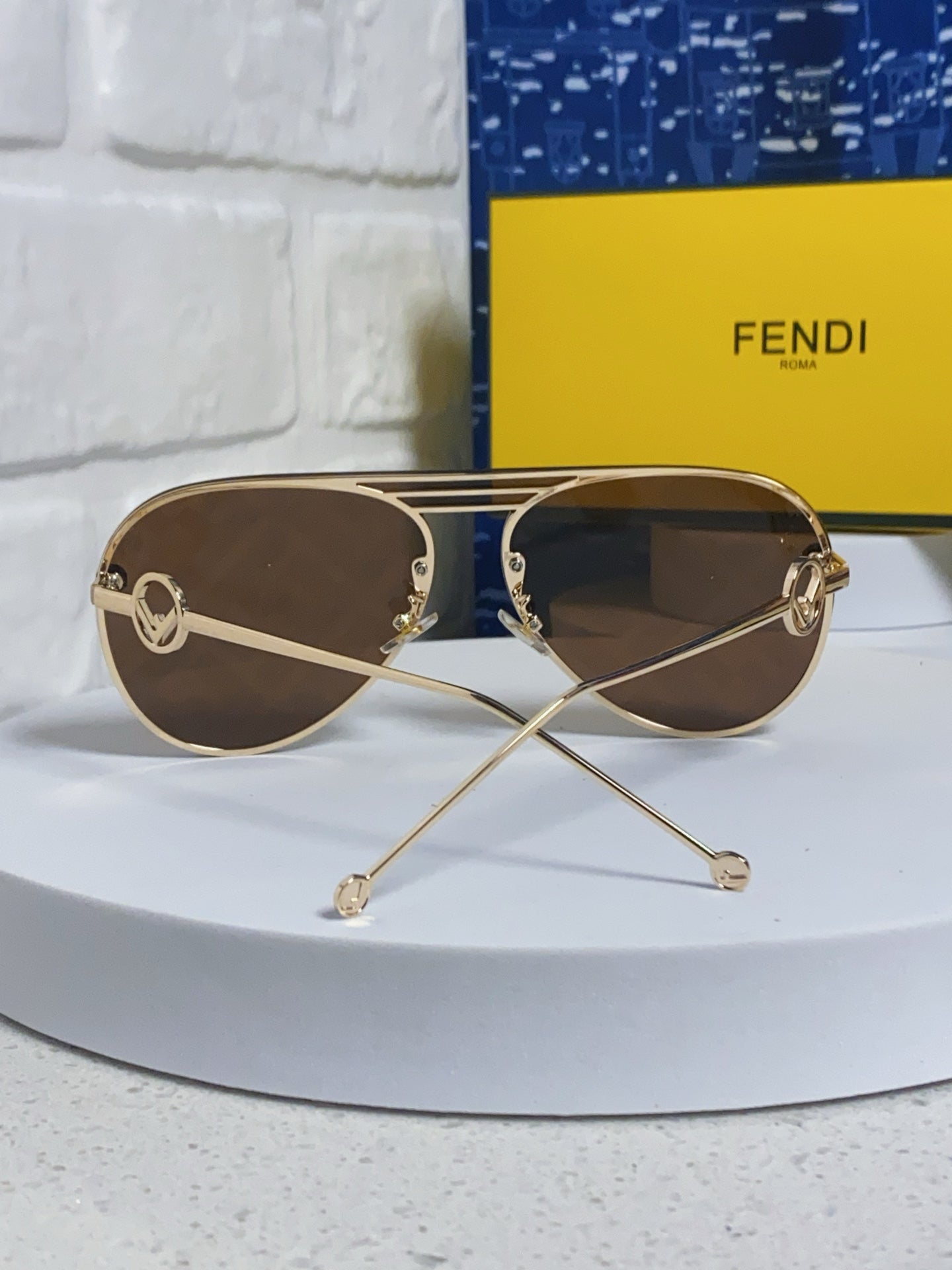 Fendi Aviator Brown Lens Sunglasses for Men & Women - detail image 3