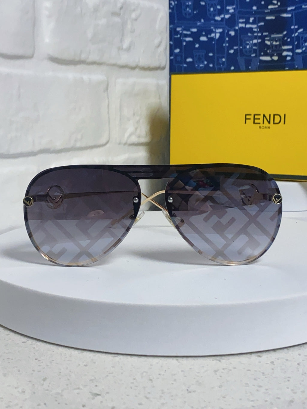 Fendi Aviator Gray Lens Sunglasses for Men & Women - 867231 - detail image 2