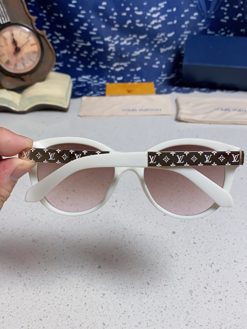 Louis Vuitton Cat-Eye Silver Lens Sunglasses for Women - 414952 - detail image 5