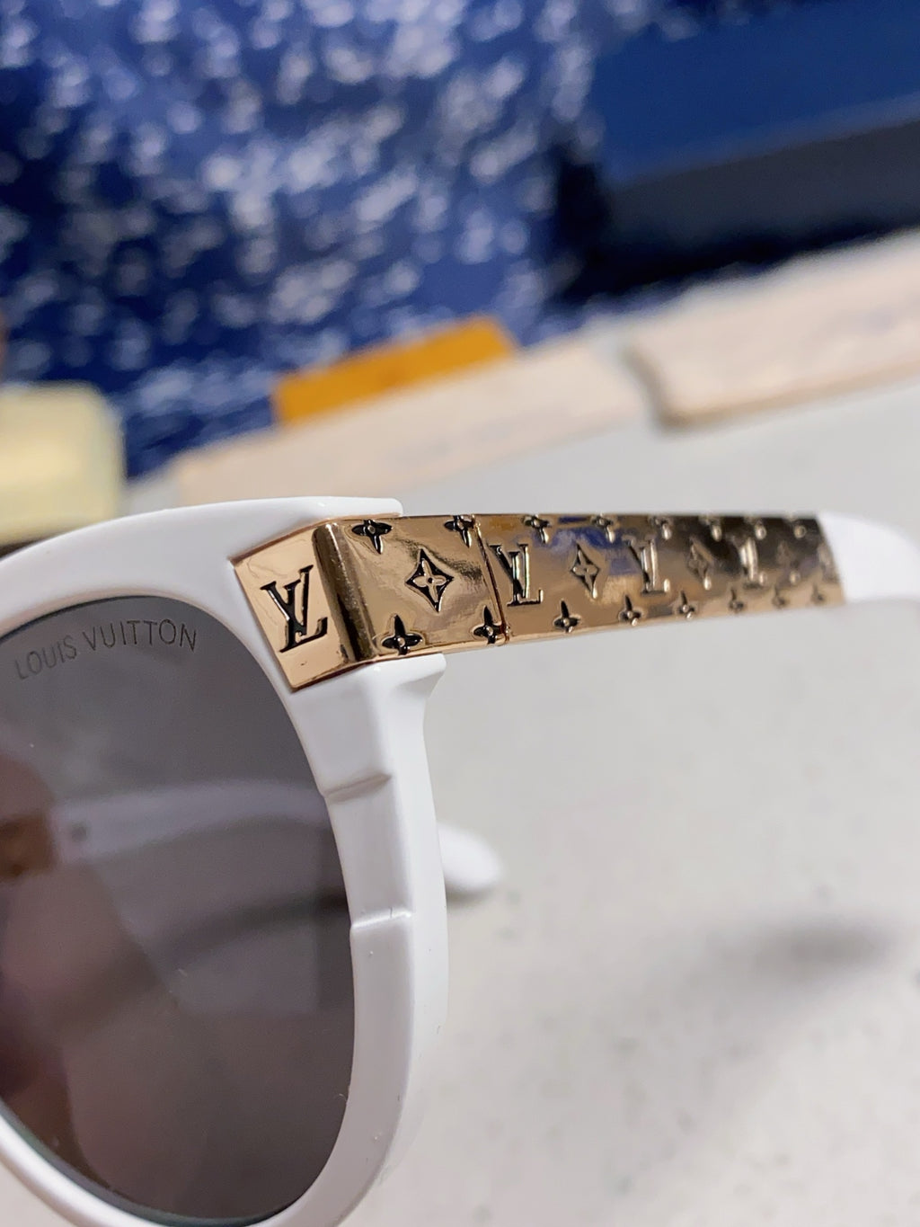 Louis Vuitton Cat-Eye Silver Lens Sunglasses for Women - 414953 - detail image 7