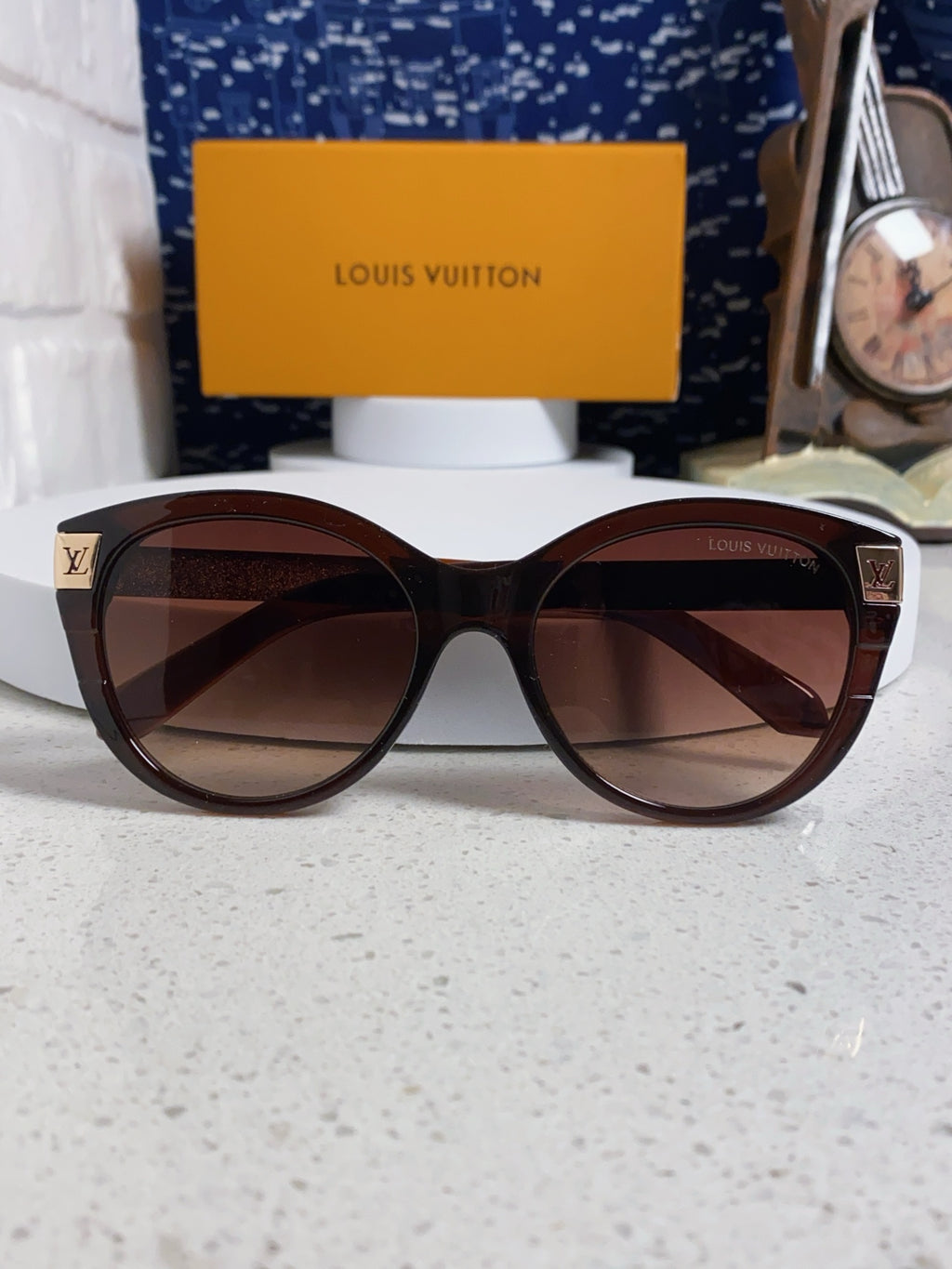 Louis Vuitton Cat-Eye Red Lens Sunglasses for Women - detail image 9