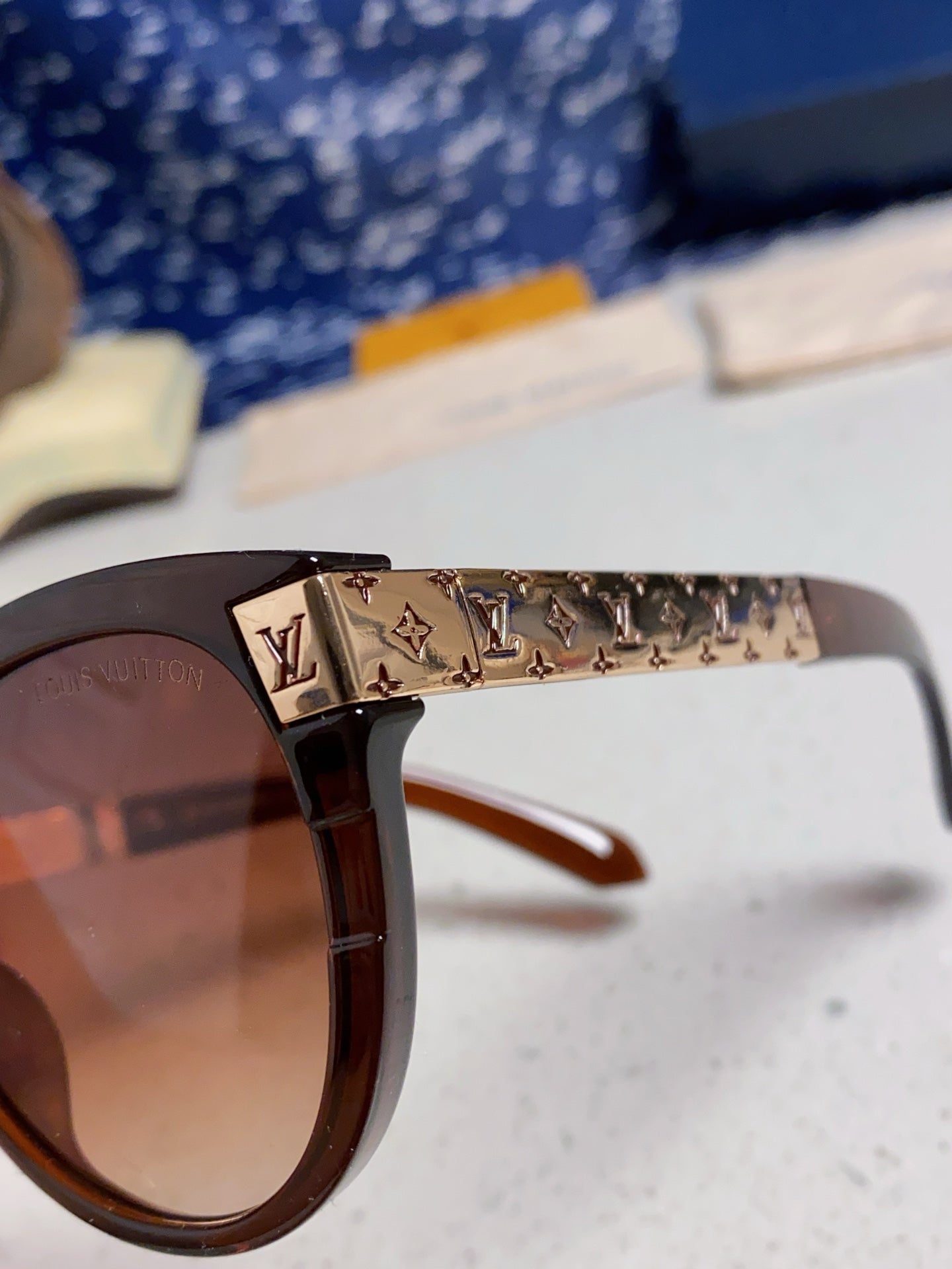 Louis Vuitton Cat-Eye Red Lens Sunglasses for Women - detail image 7
