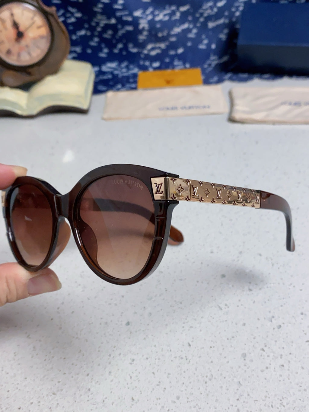 Louis Vuitton Cat-Eye Red Lens Sunglasses for Women - detail image 6