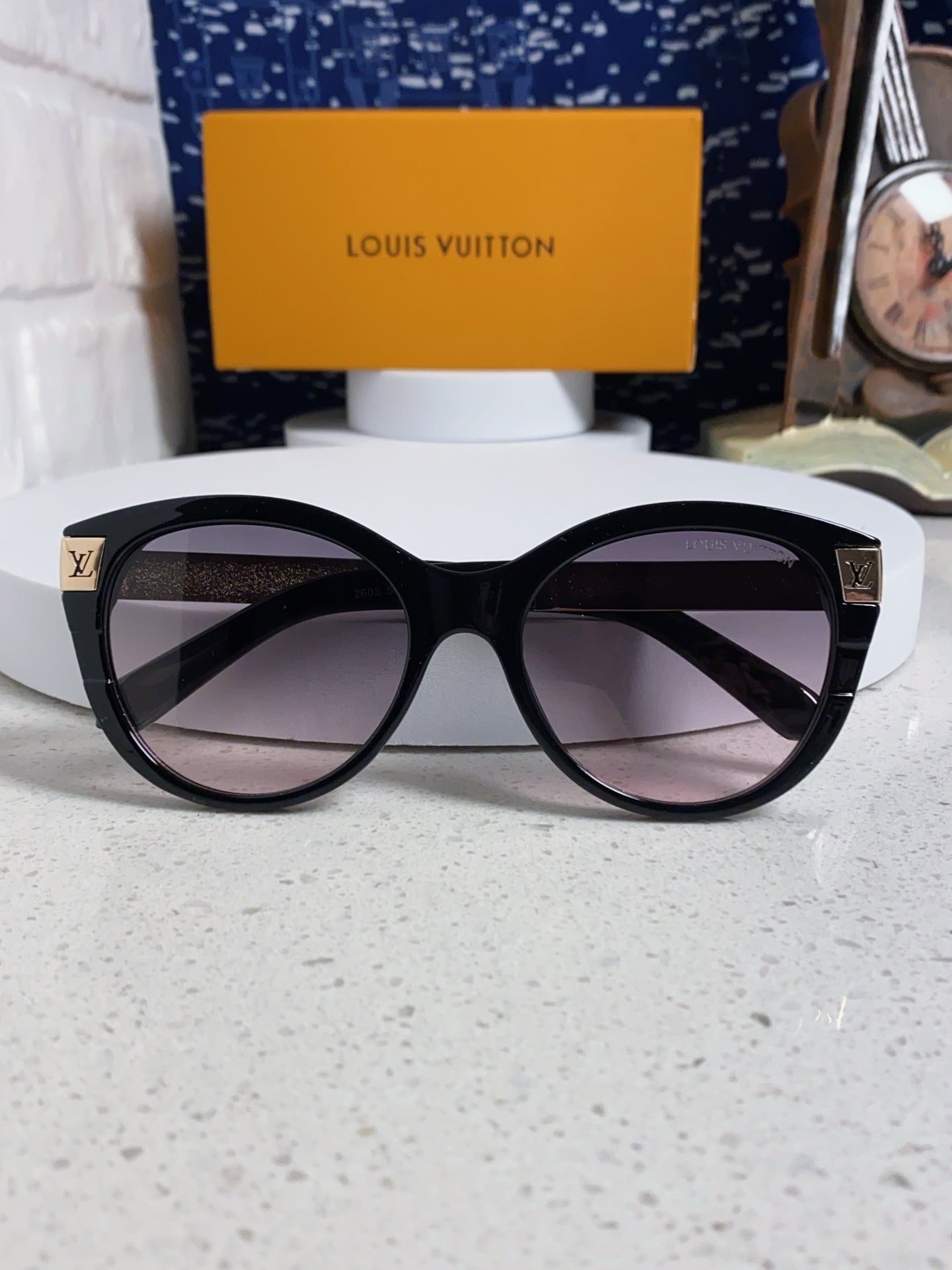 Louis Vuitton Cat-Eye Silver Lens Sunglasses for Women - 414755 - detail image 9