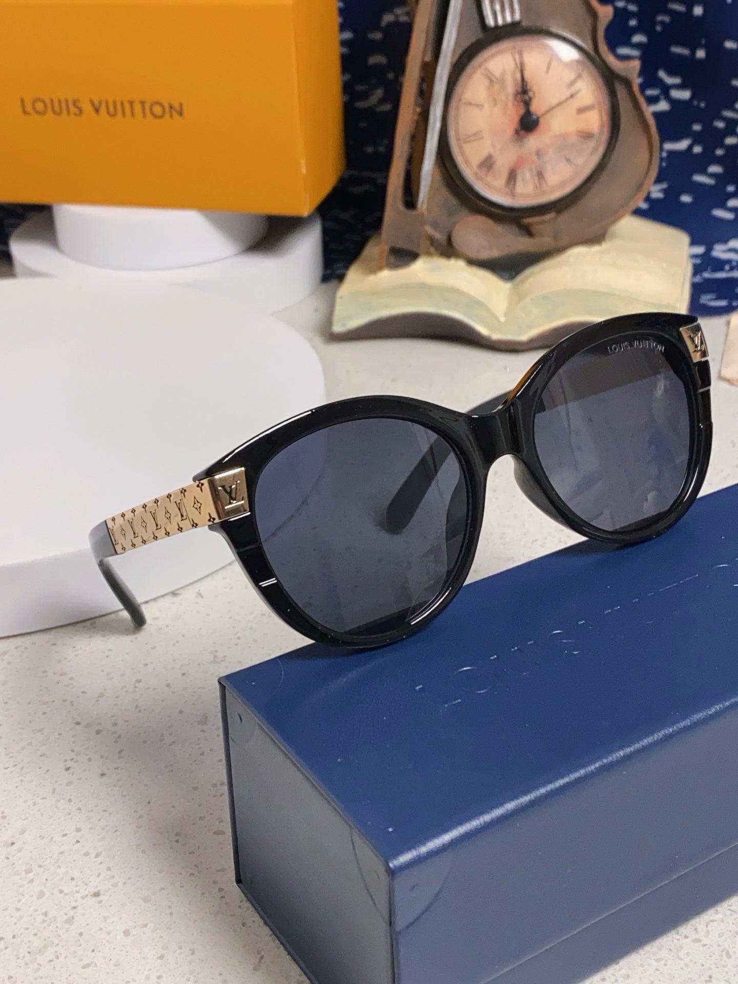 Louis Vuitton Cat-Eye Blue Lens Sunglasses for Women - detail image 10