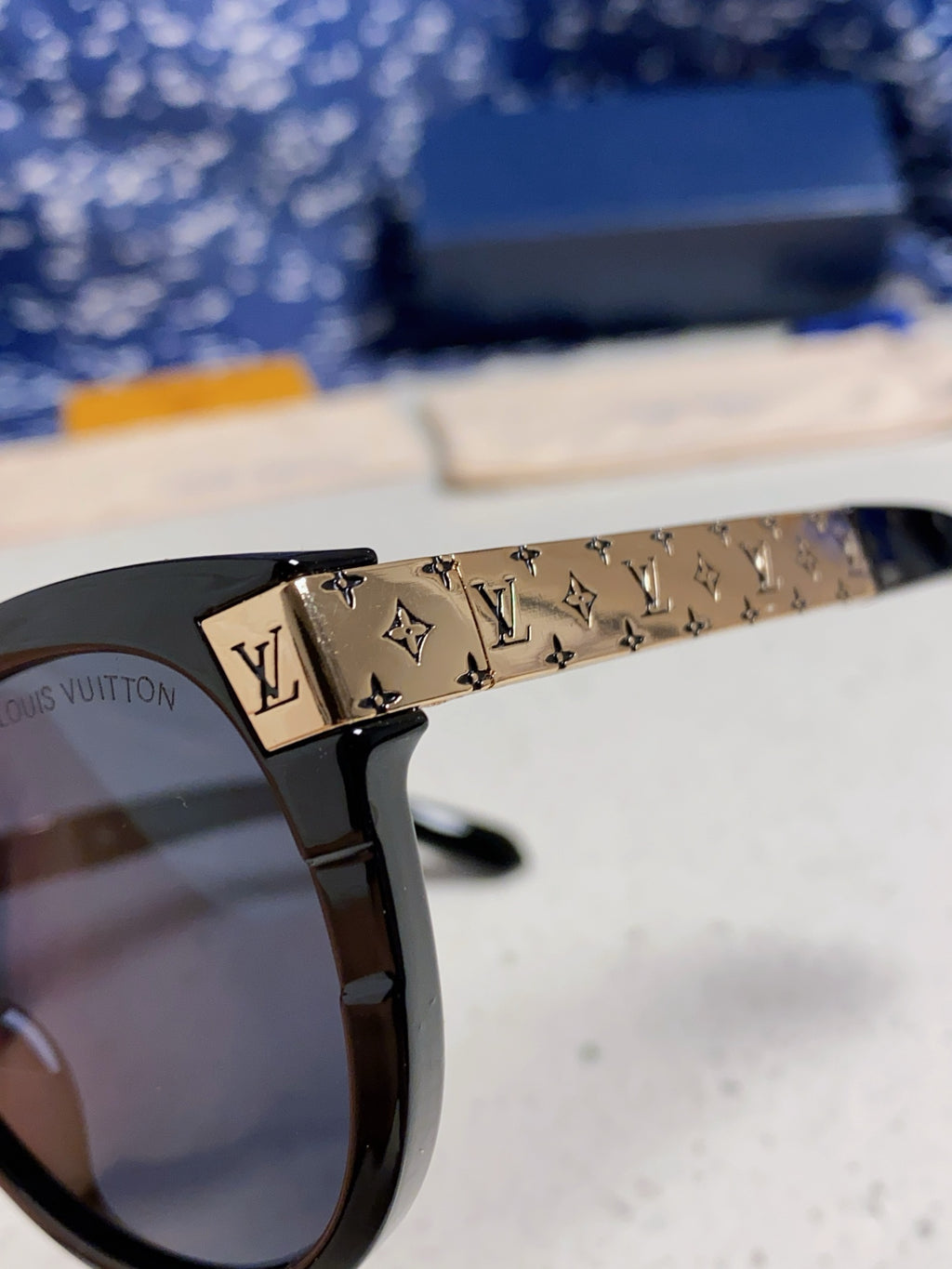 Louis Vuitton Cat-Eye Blue Lens Sunglasses for Women - detail image 7