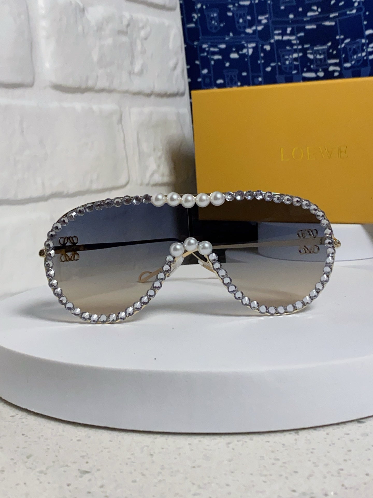 Loewe Oversized Gray Lens Sunglasses for Men & Women - detail image 2