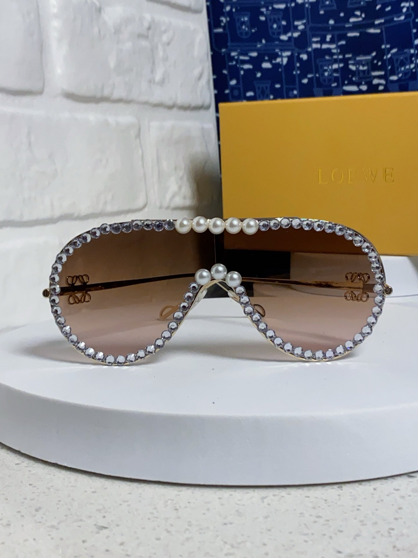Loewe Oversized Brown Lens Sunglasses for Men & Women - 432836 - detail image 2
