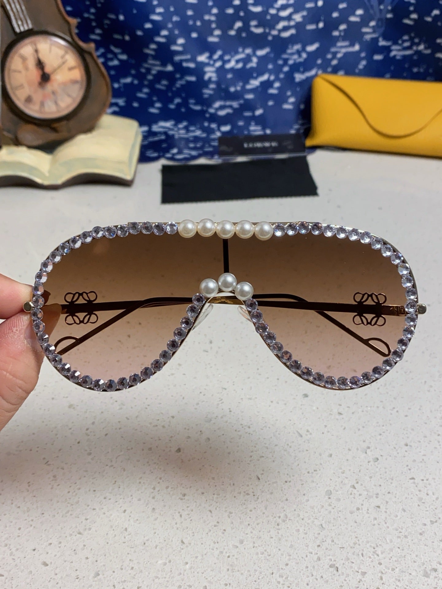 Loewe Oversized Brown Lens Sunglasses for Men & Women - 487902 - detail image 4