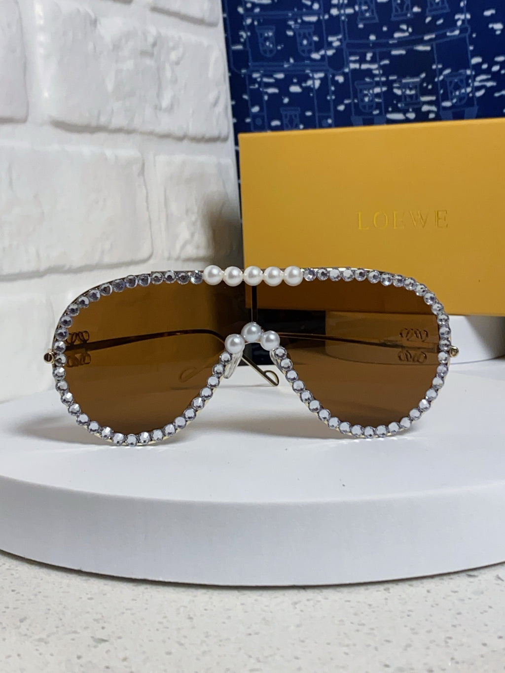 Loewe Oversized Brown Lens Sunglasses for Men & Women - detail image 2