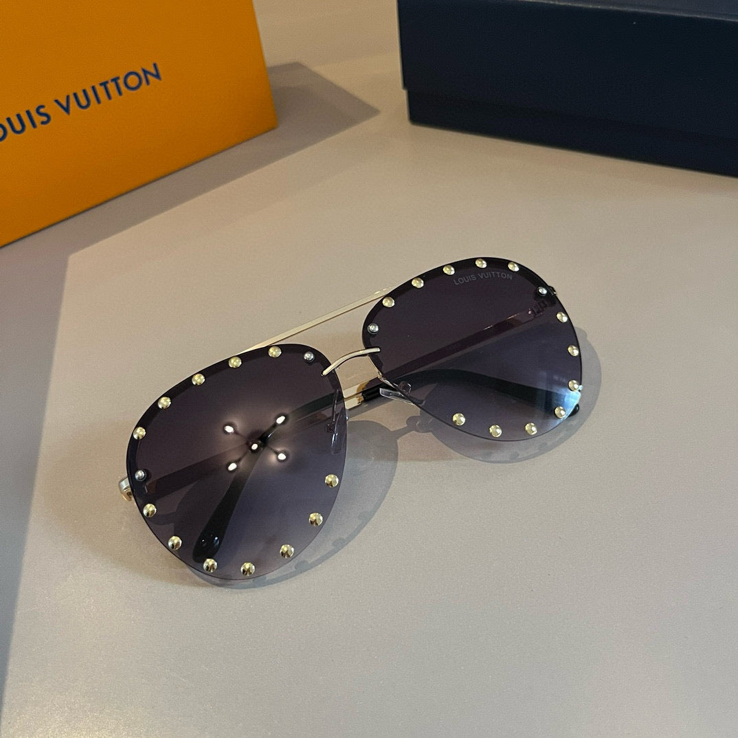 Louis Vuitton Metal Aviator Gold Lens Sunglasses for Men & Women - 381929 - detail image 4
