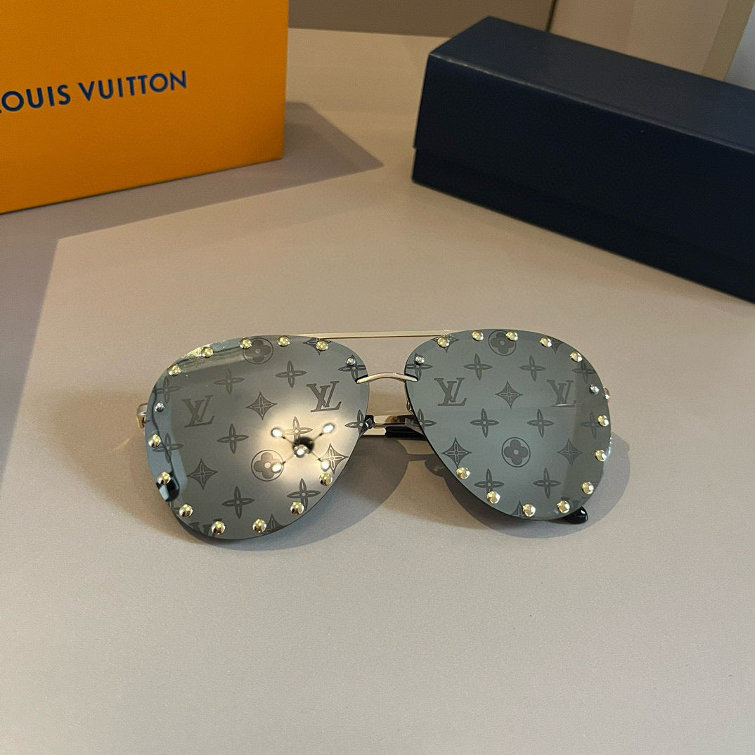 Louis Vuitton Metal Aviator Gold Lens Sunglasses for Men & Women - 381930 - detail image 4