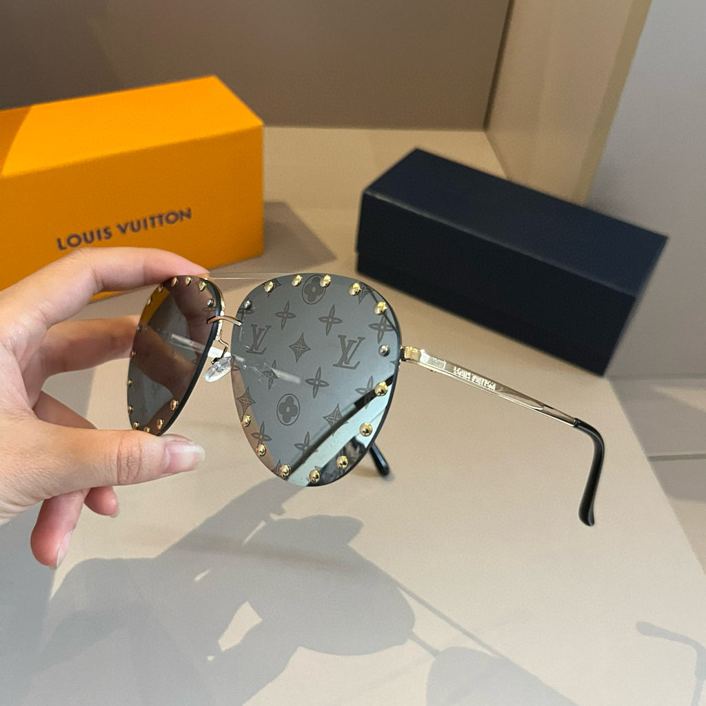 Louis Vuitton Metal Aviator Gold Lens Sunglasses for Men & Women - 381930 - detail image 2