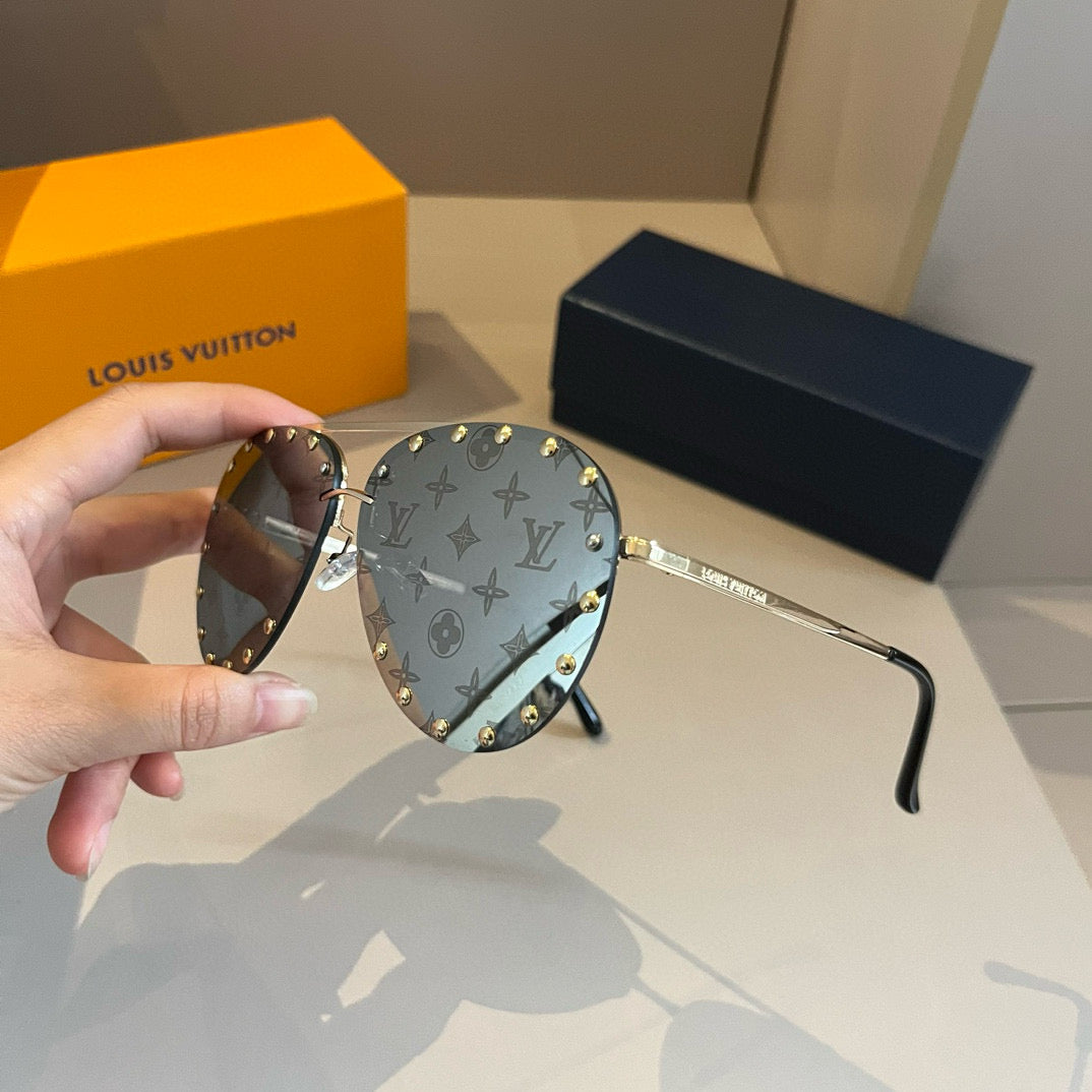 Louis Vuitton Metal Aviator Gold Lens Sunglasses for Men & Women - 381930 - detail image 2