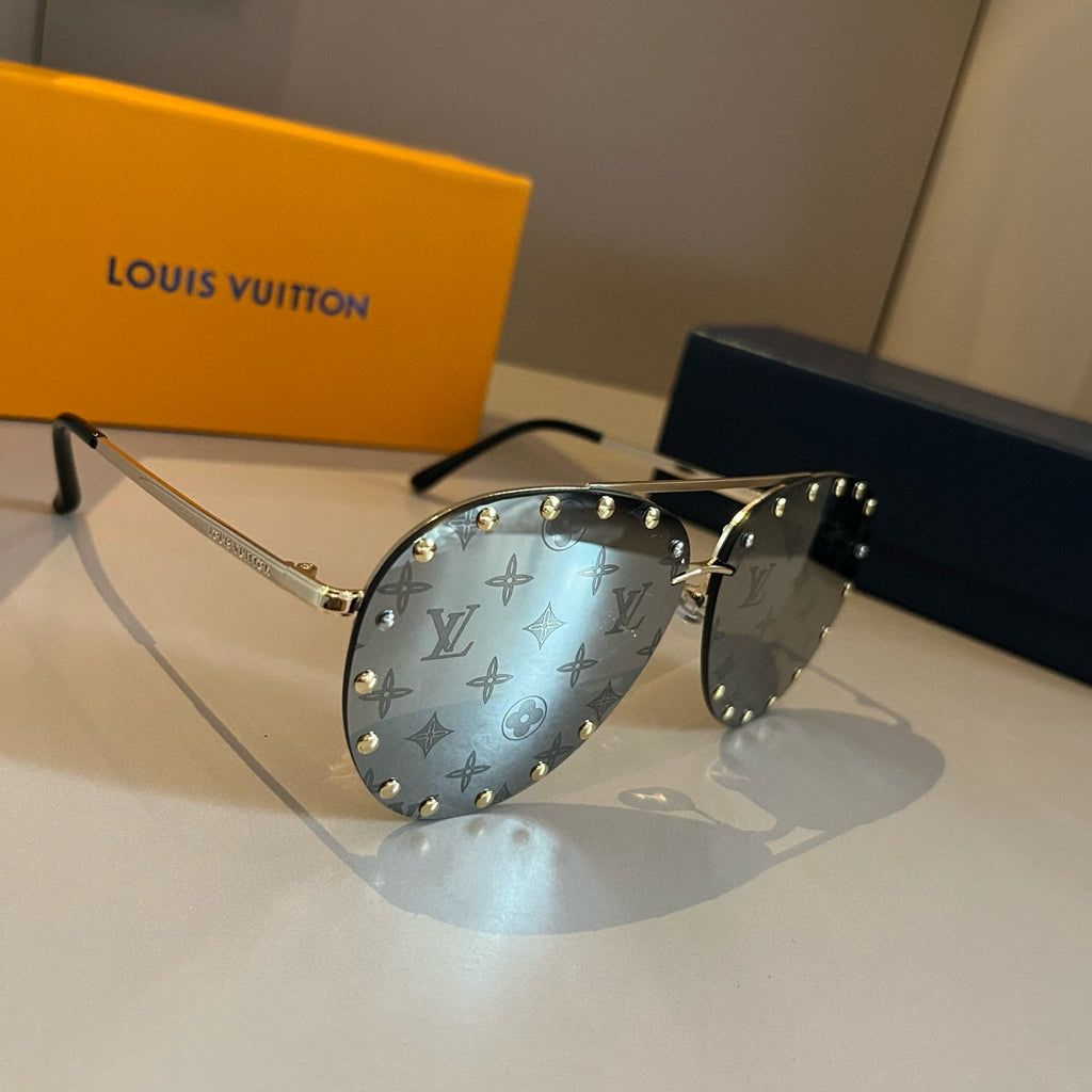 Louis Vuitton Metal Aviator Gold Lens Sunglasses for Men & Women - 381930