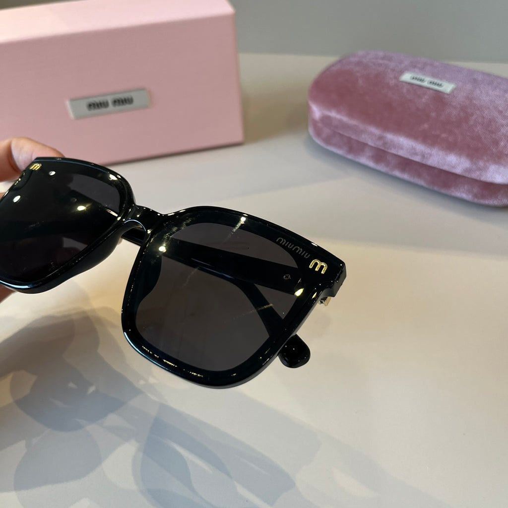 Miu Miu Fashion Black Lens Sunglasses for Men & Women - 432644 - detail image 6