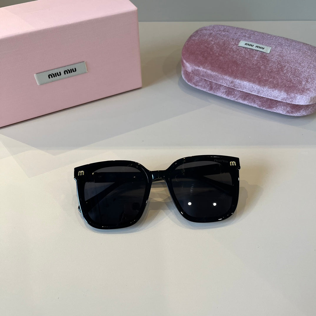 Miu Miu Fashion Black Lens Sunglasses for Men & Women - 432644 - detail image 5