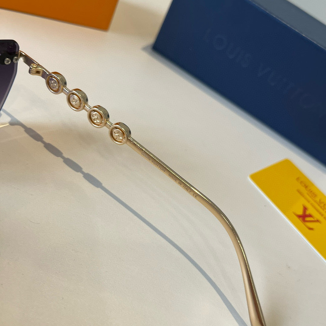 Louis Vuitton Fashion Silver Lens Sunglasses for Women - 381920 - detail image 6