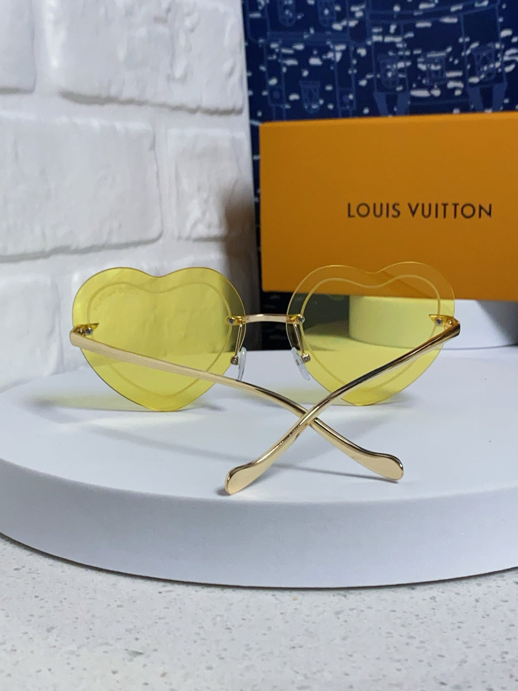 Louis Vuitton Lightweight Rimless Yellow Lens Sunglasses for Women - detail image 3