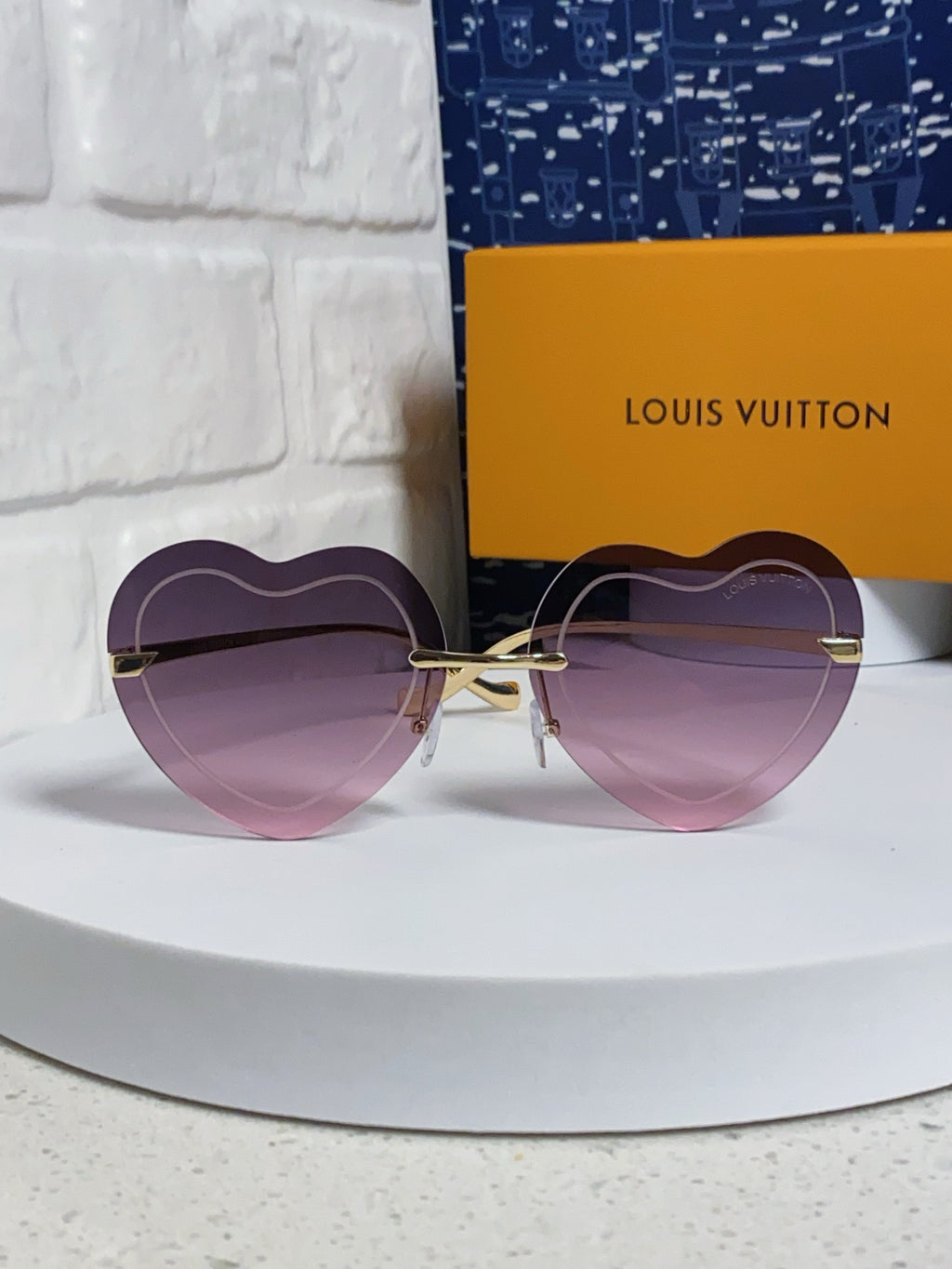 Louis Vuitton Lightweight Rimless Silver Lens Sunglasses for Women - 371402 - detail image 2