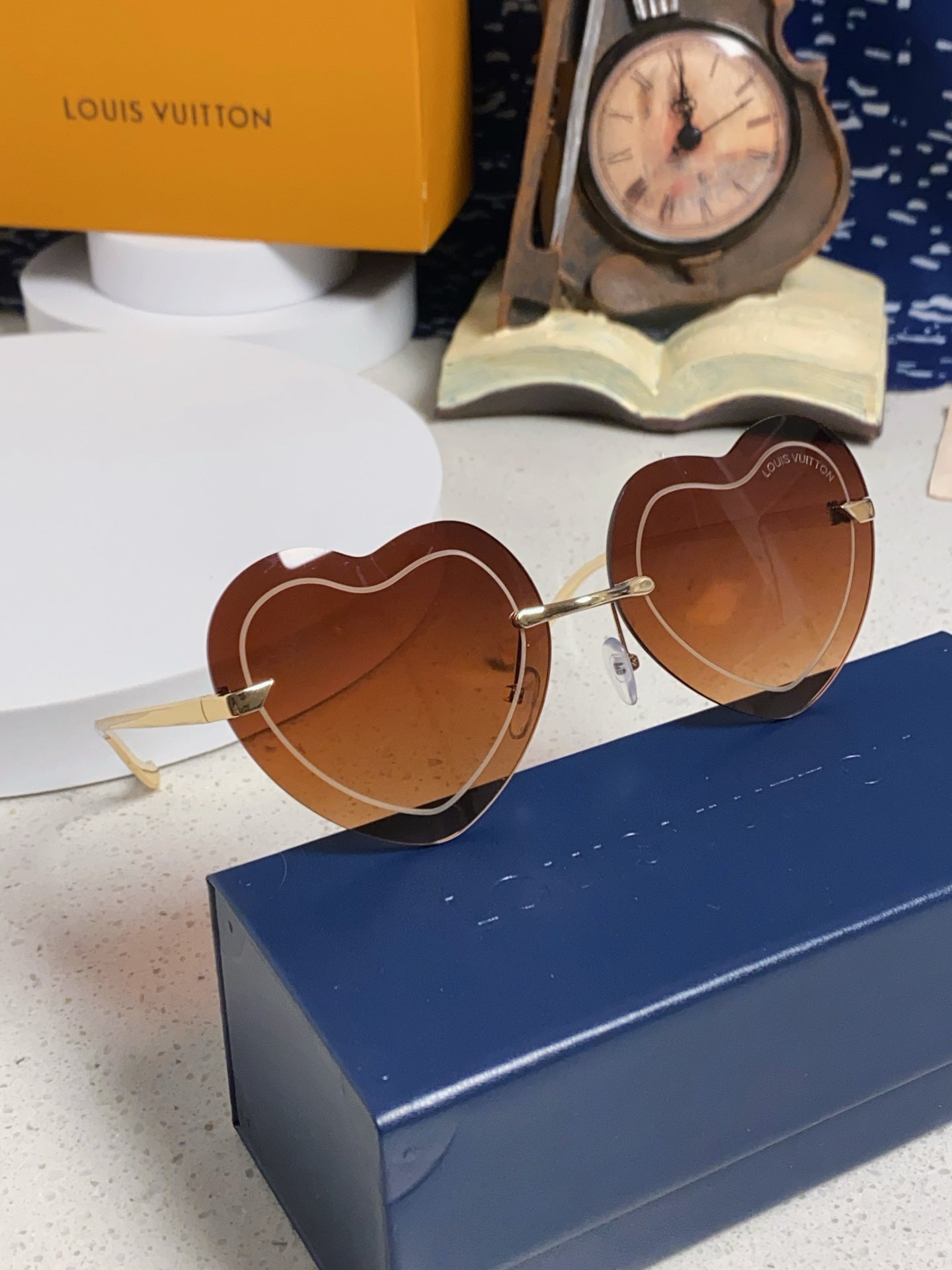 Louis Vuitton Lightweight Rimless Brown Lens Sunglasses for Women - detail image 9