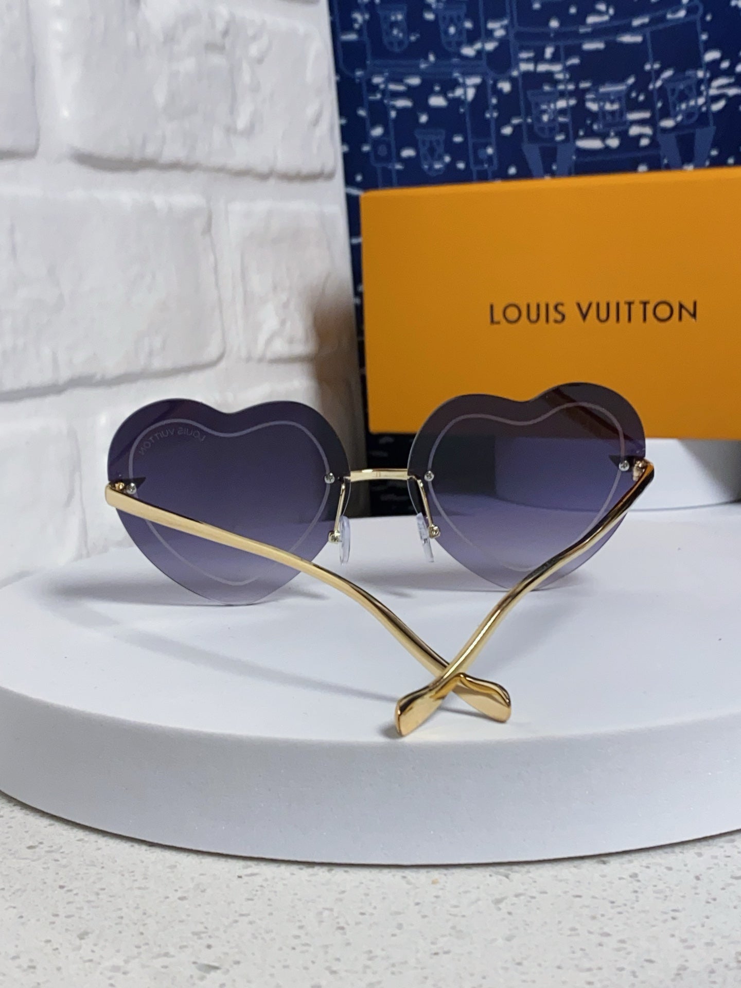 Louis Vuitton Lightweight Rimless Blue Lens Sunglasses for Women - 371404 - detail image 3