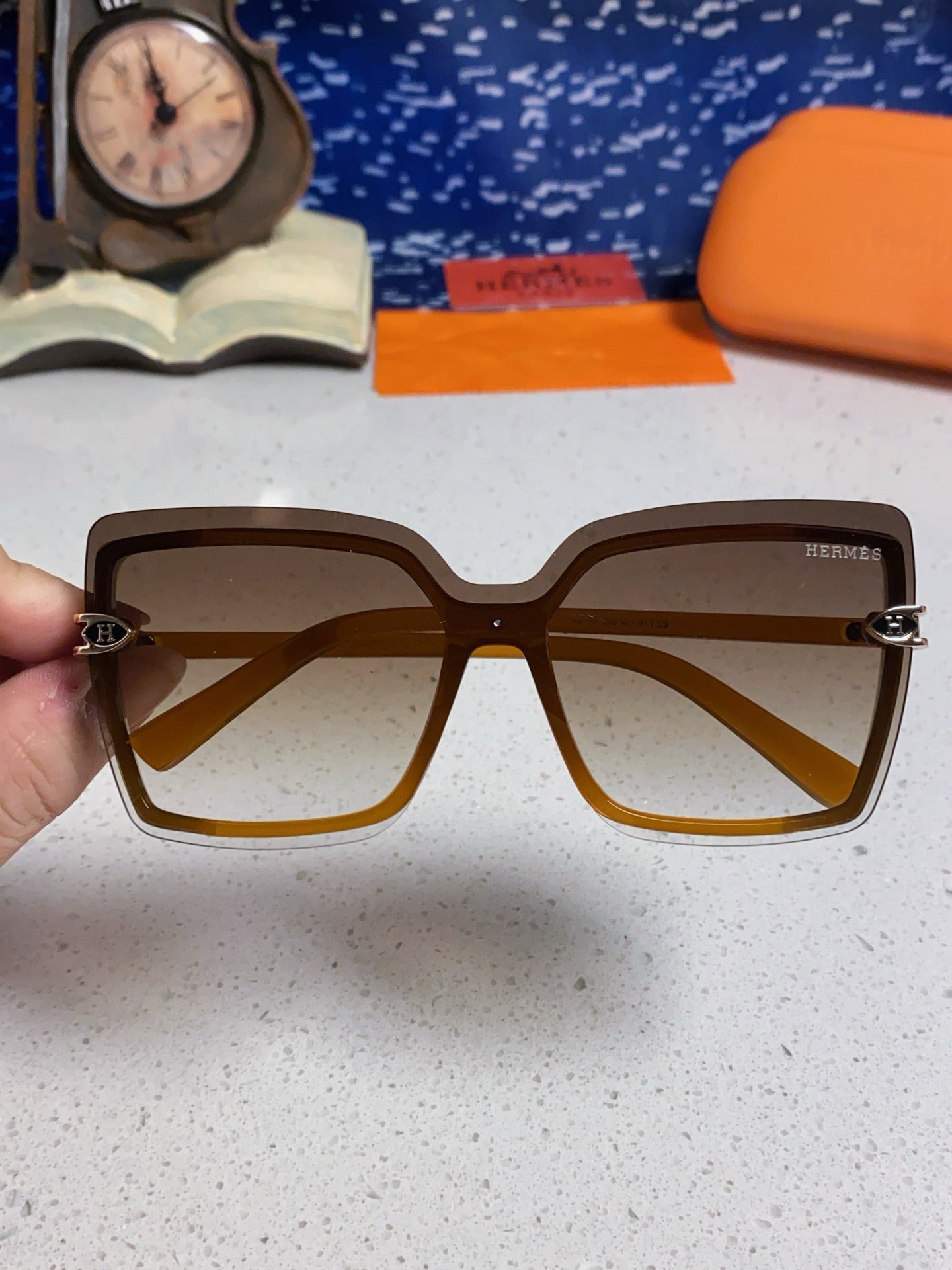 Hermès Square Brown Lens Sunglasses for Men & Women - 466430 - detail image 3