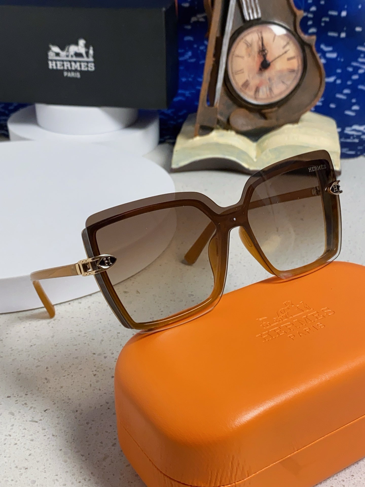 Hermès Square Brown Lens Sunglasses for Men & Women - 466430 - detail image 9