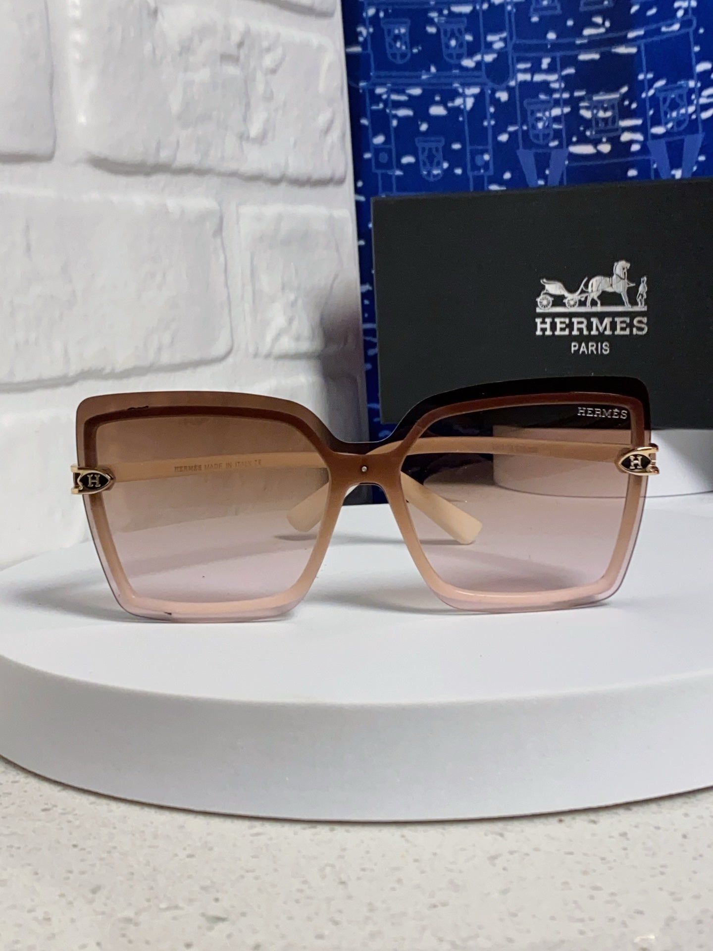 Hermès Square Brown Lens Sunglasses for Men & Women - 466431 - detail image 2