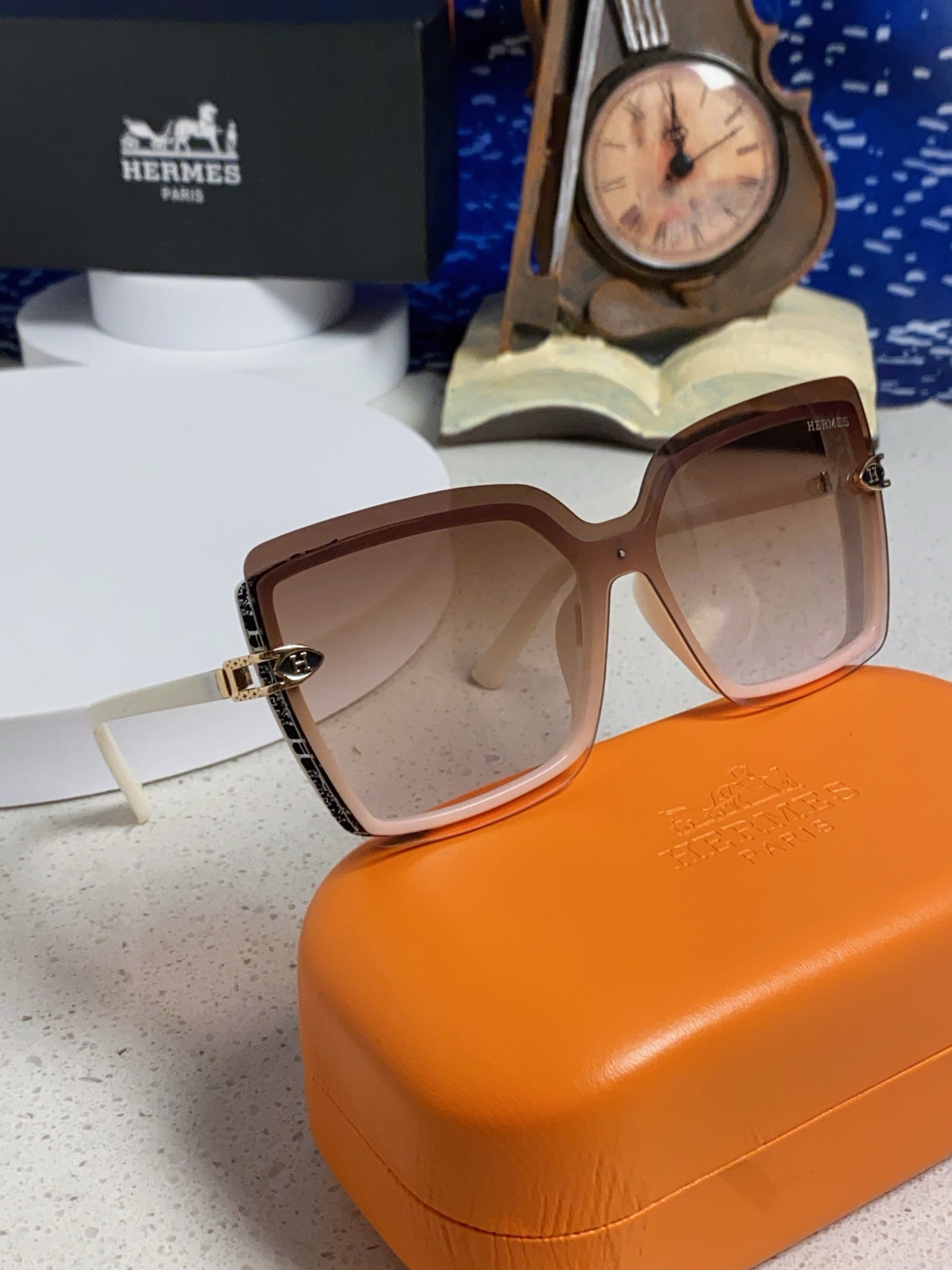 Hermès Square Brown Lens Sunglasses for Men & Women - 466431 - detail image 10