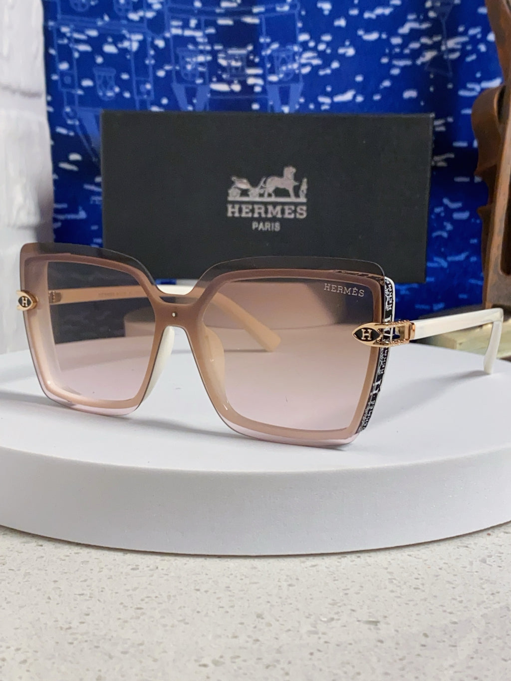 Hermès Square Brown Lens Sunglasses for Men & Women - 466431